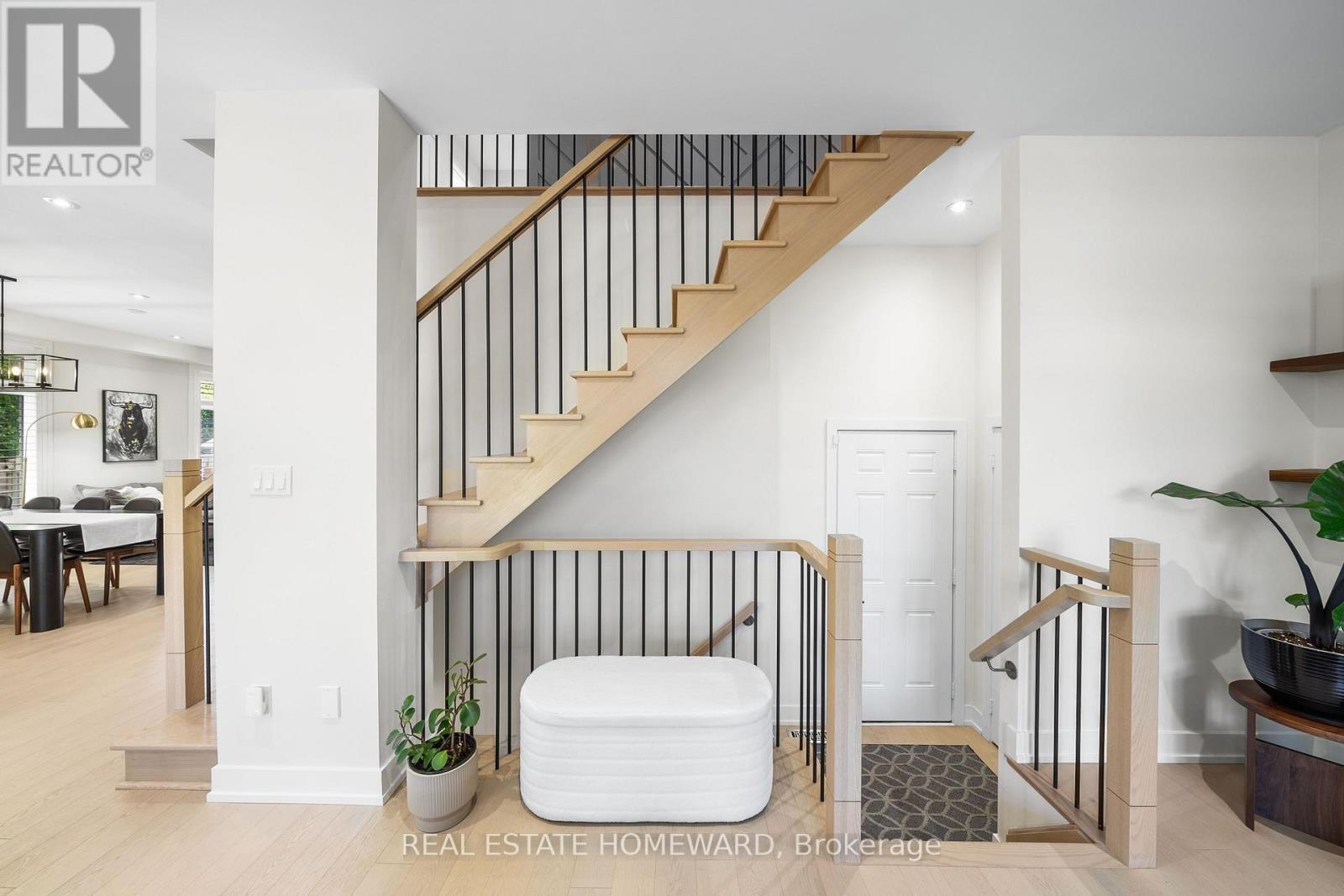 












1344 GULL CROSSING

,
Pickering (Bay Ridges),




Ontario
L1W0B7

