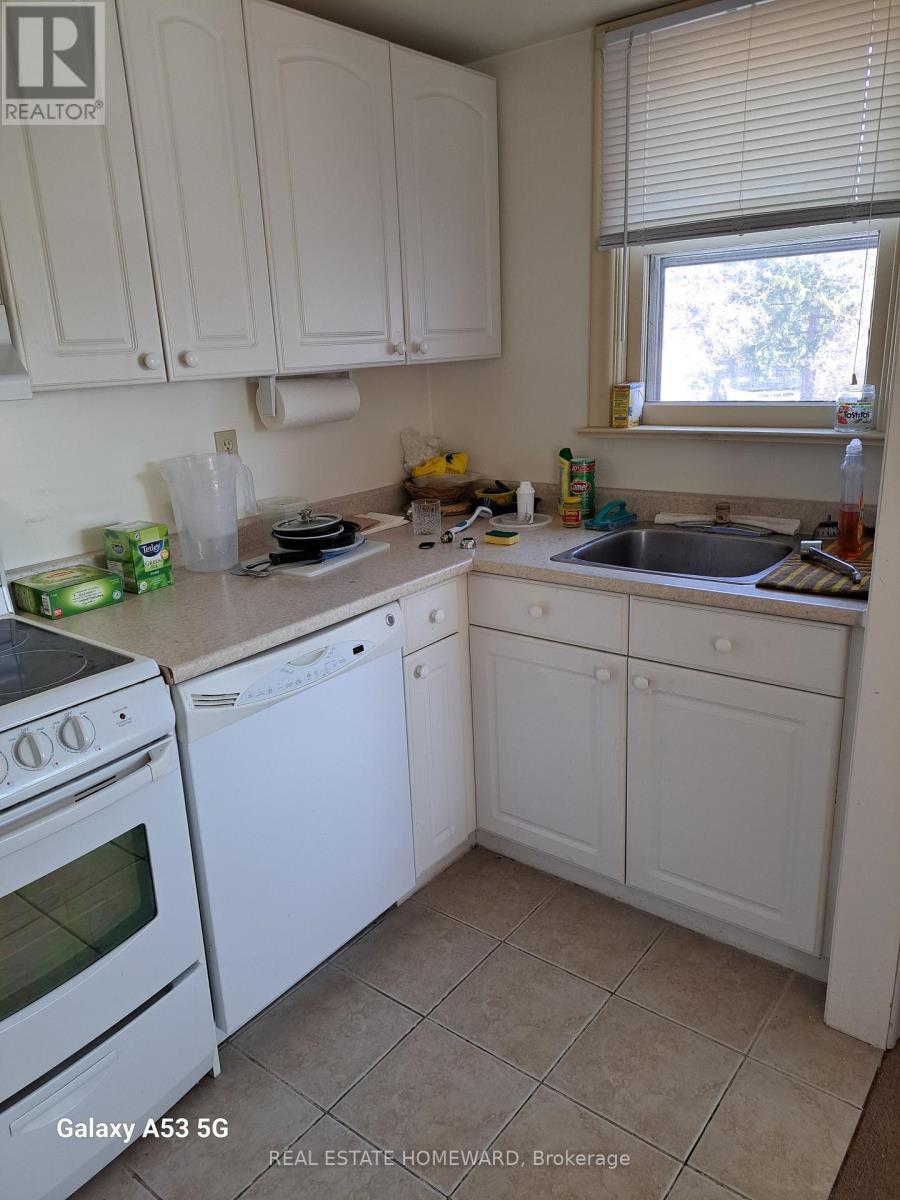 












275-279 OLD KINGSTON ROAD

,
Toronto (Highland Creek),




Ontario
M1C1B4

