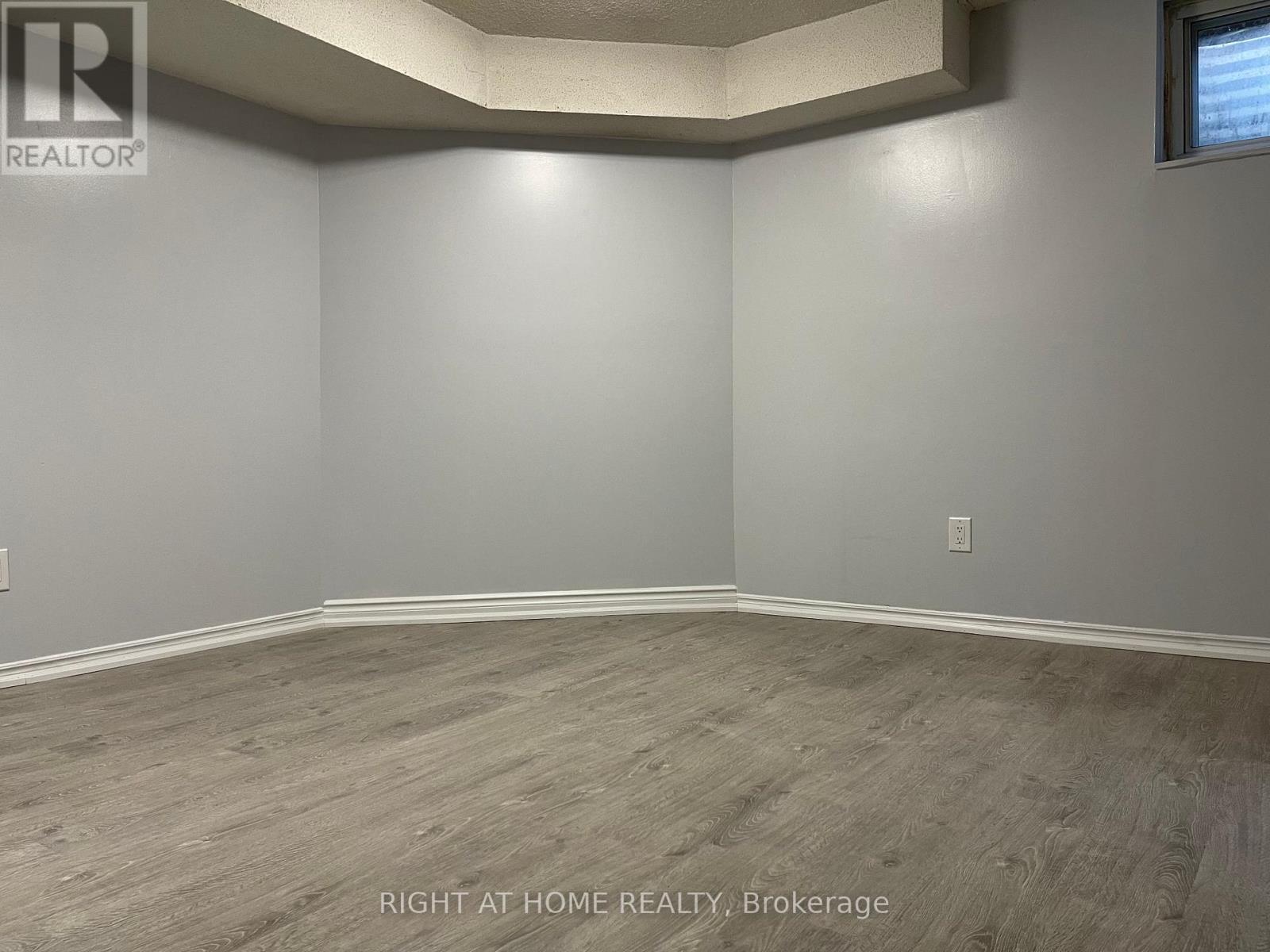 












BSMT - 12 QUARRY COURT

,
Toronto (Greenwood-Coxwell),




Ontario
M4J5A7

