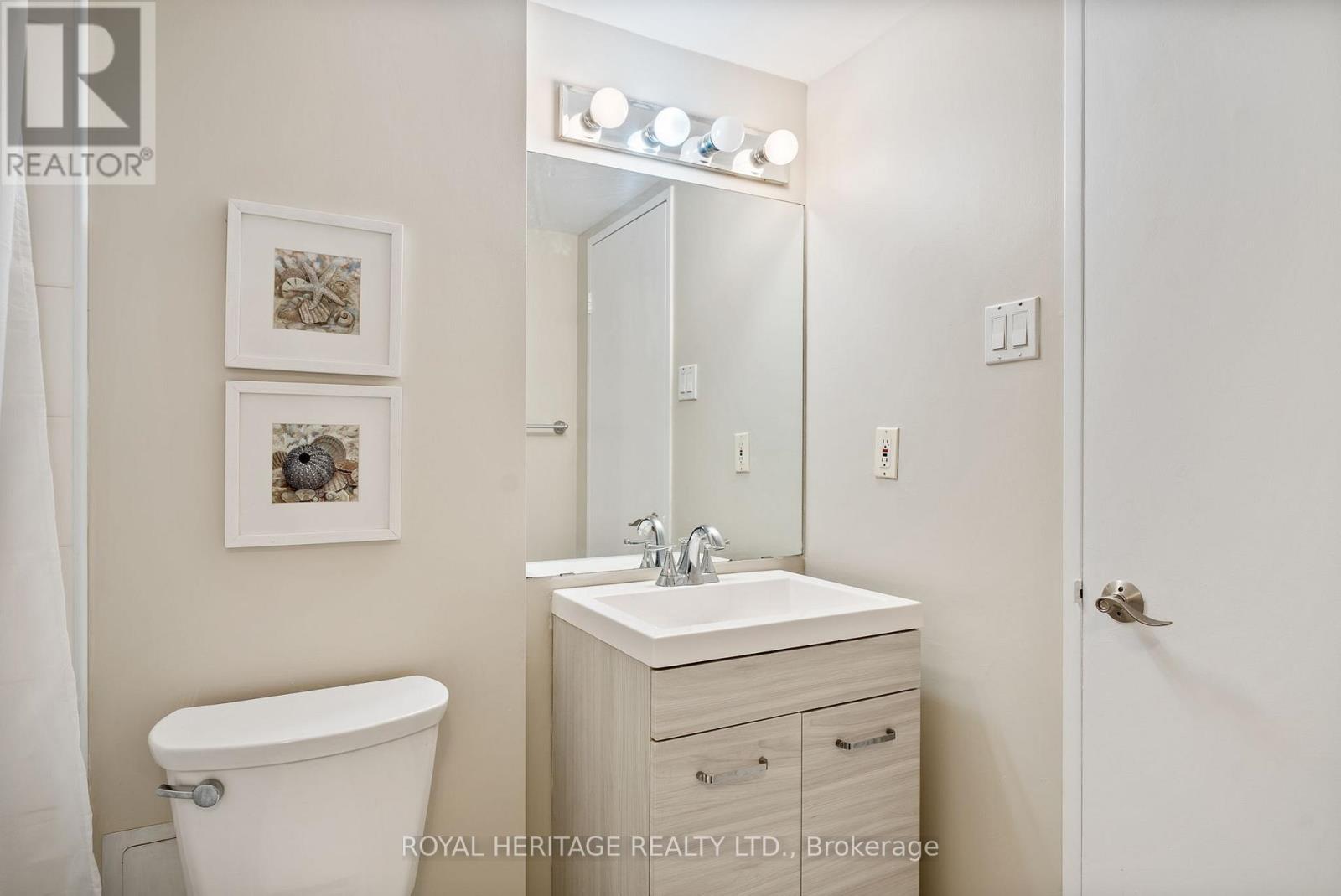 












1203 - 4 PARK VISTA CRESCENT

,
Toronto (O'Connor-Parkview),




Ontario
M4B3M8

