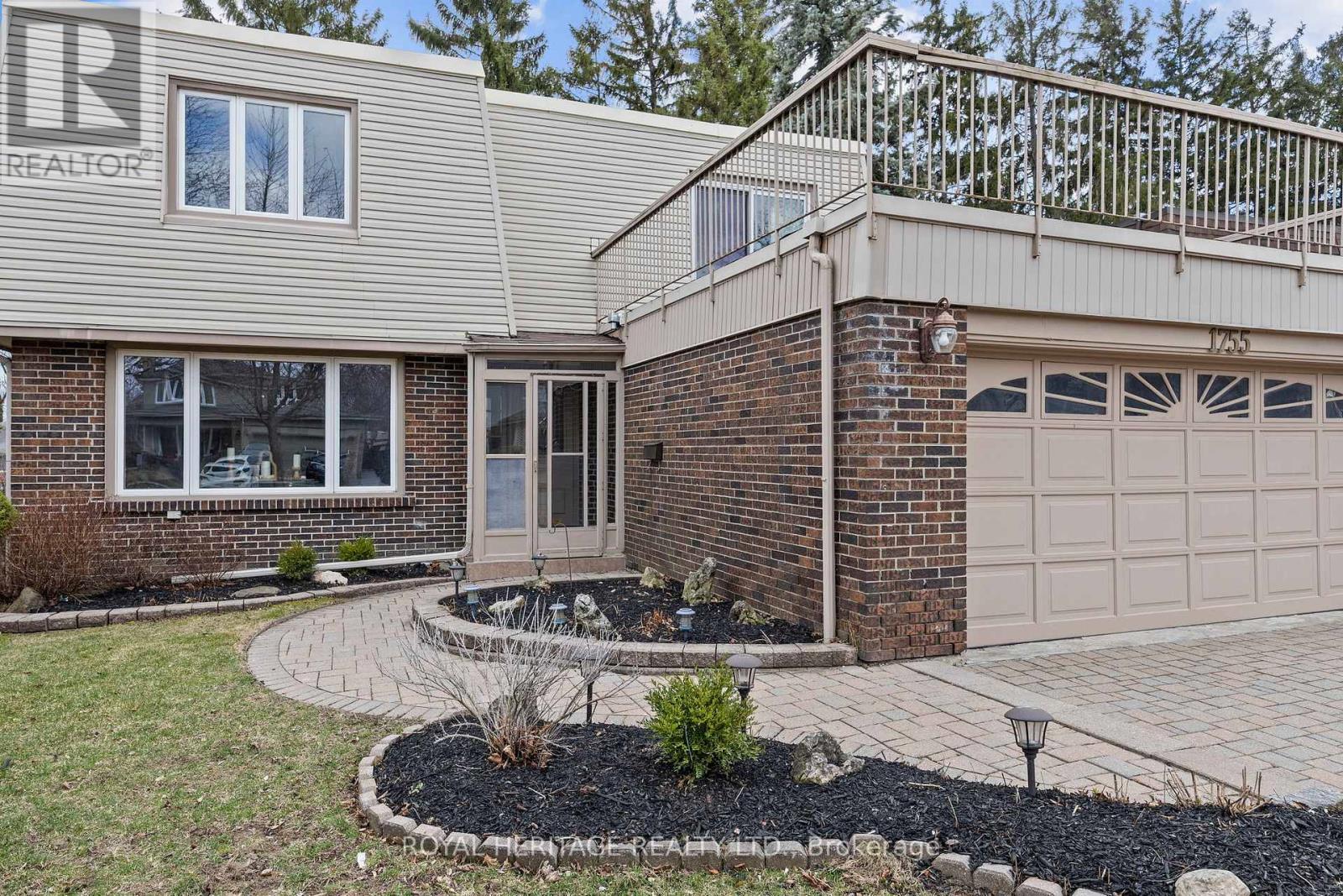 












1755 STORRINGTON STREET

,
Pickering (Liverpool),




Ontario
L1V2X2


