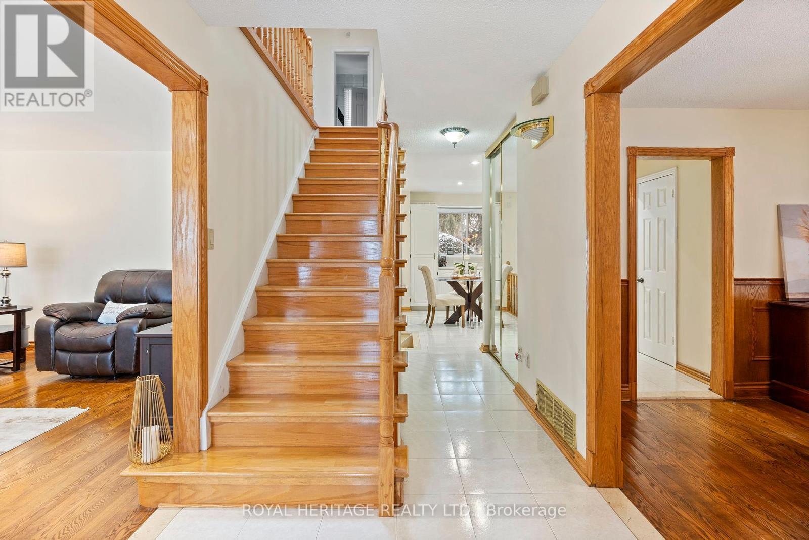 












1755 STORRINGTON STREET

,
Pickering (Liverpool),




Ontario
L1V2X2

