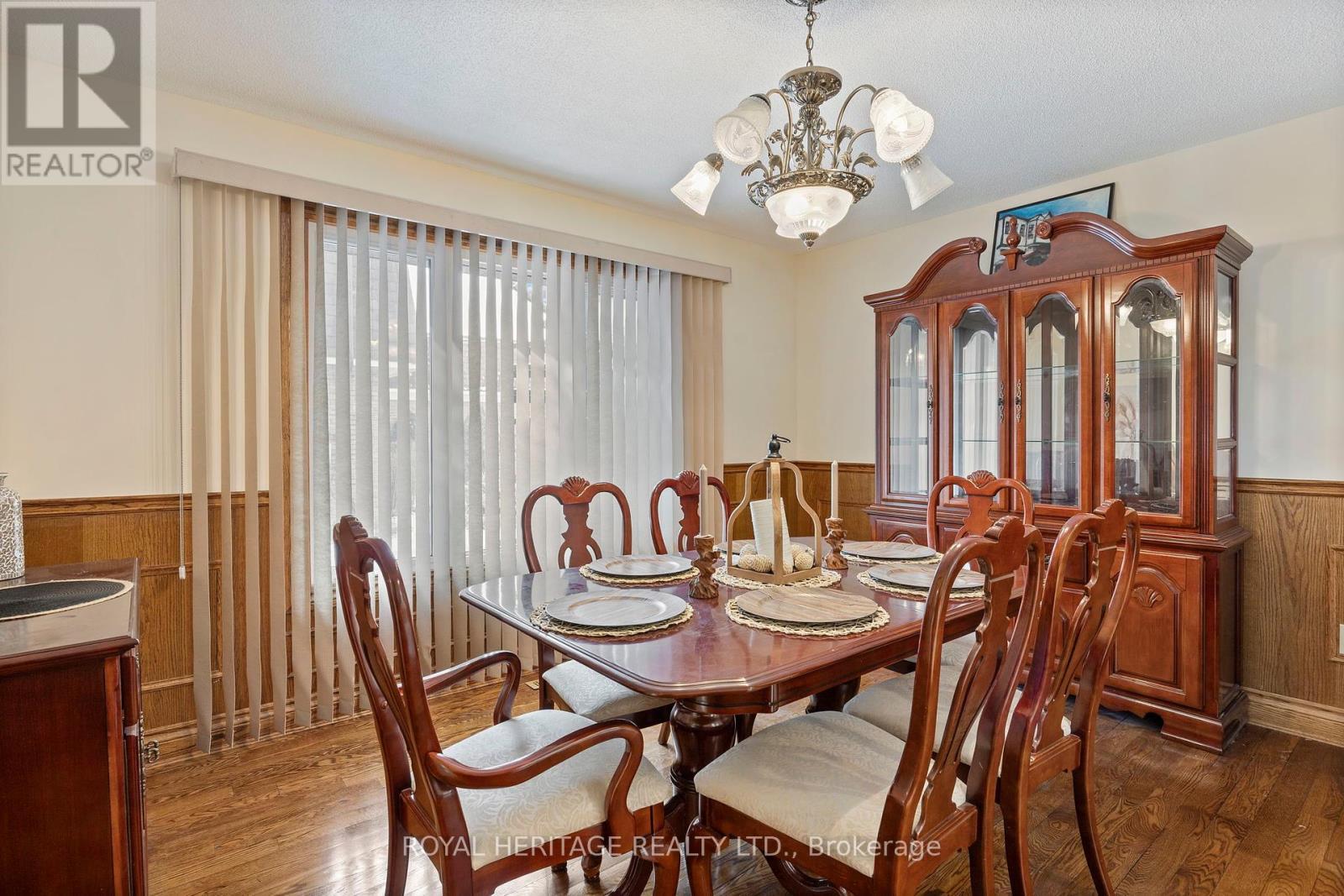 












1755 STORRINGTON STREET

,
Pickering (Liverpool),




Ontario
L1V2X2

