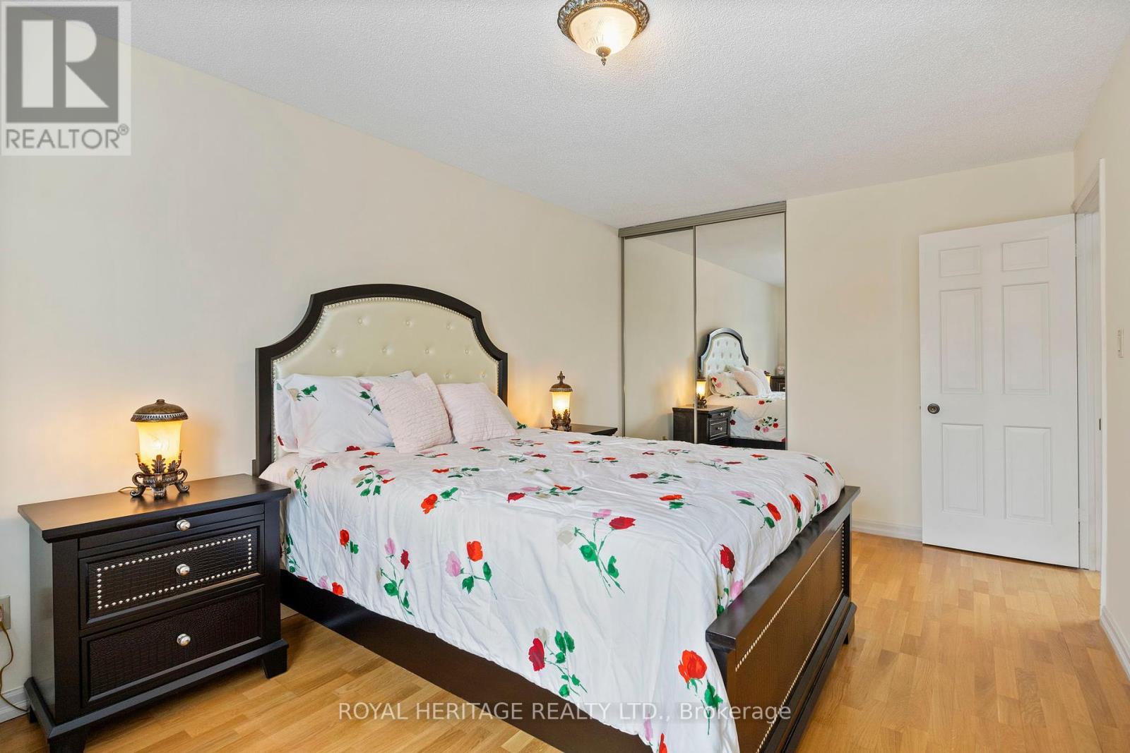 












1755 STORRINGTON STREET

,
Pickering (Liverpool),




Ontario
L1V2X2

