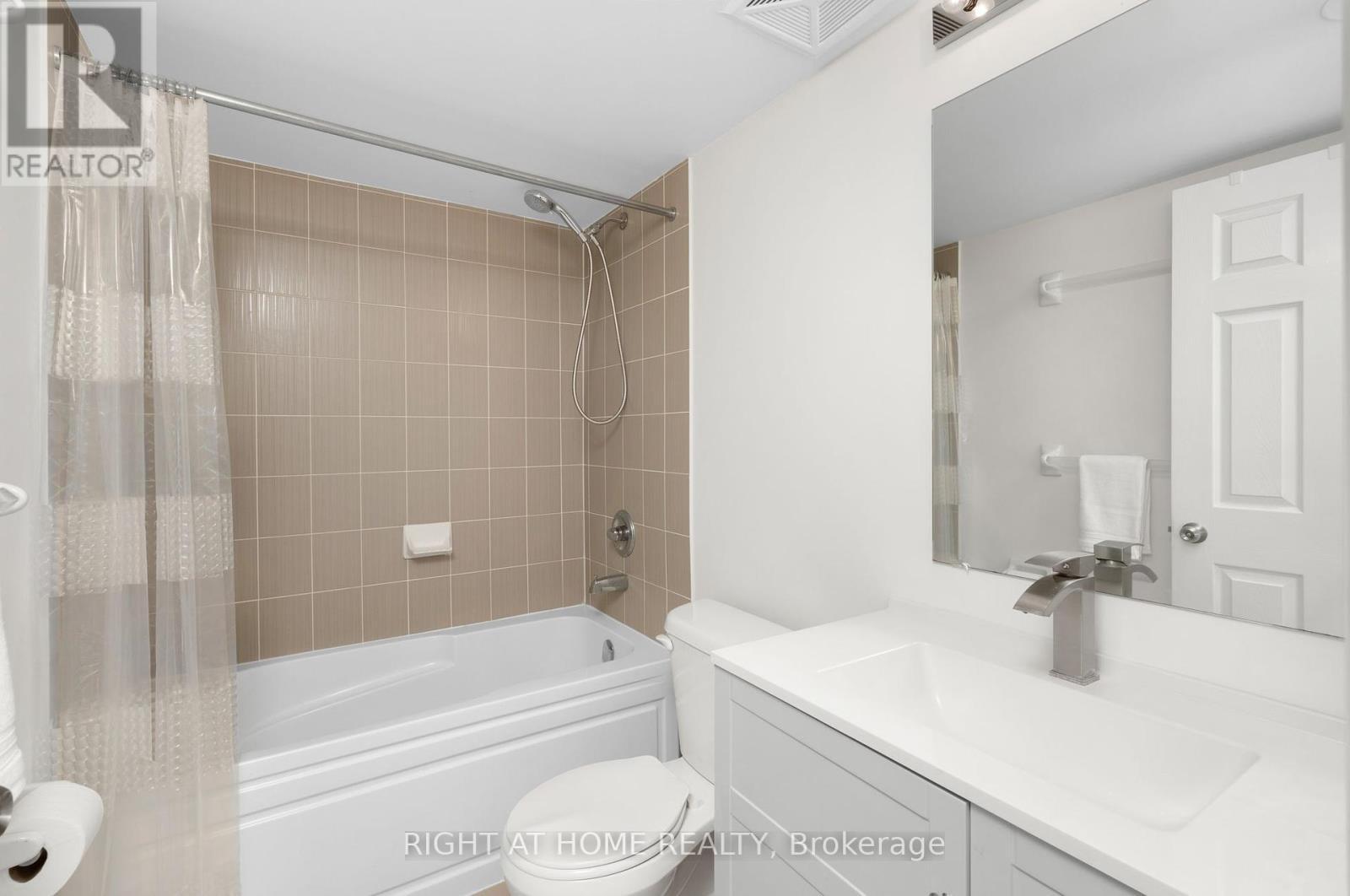 












20 - 1 EATON PARK LANE

,
Toronto (L'Amoreaux),




Ontario
M1W0A5

