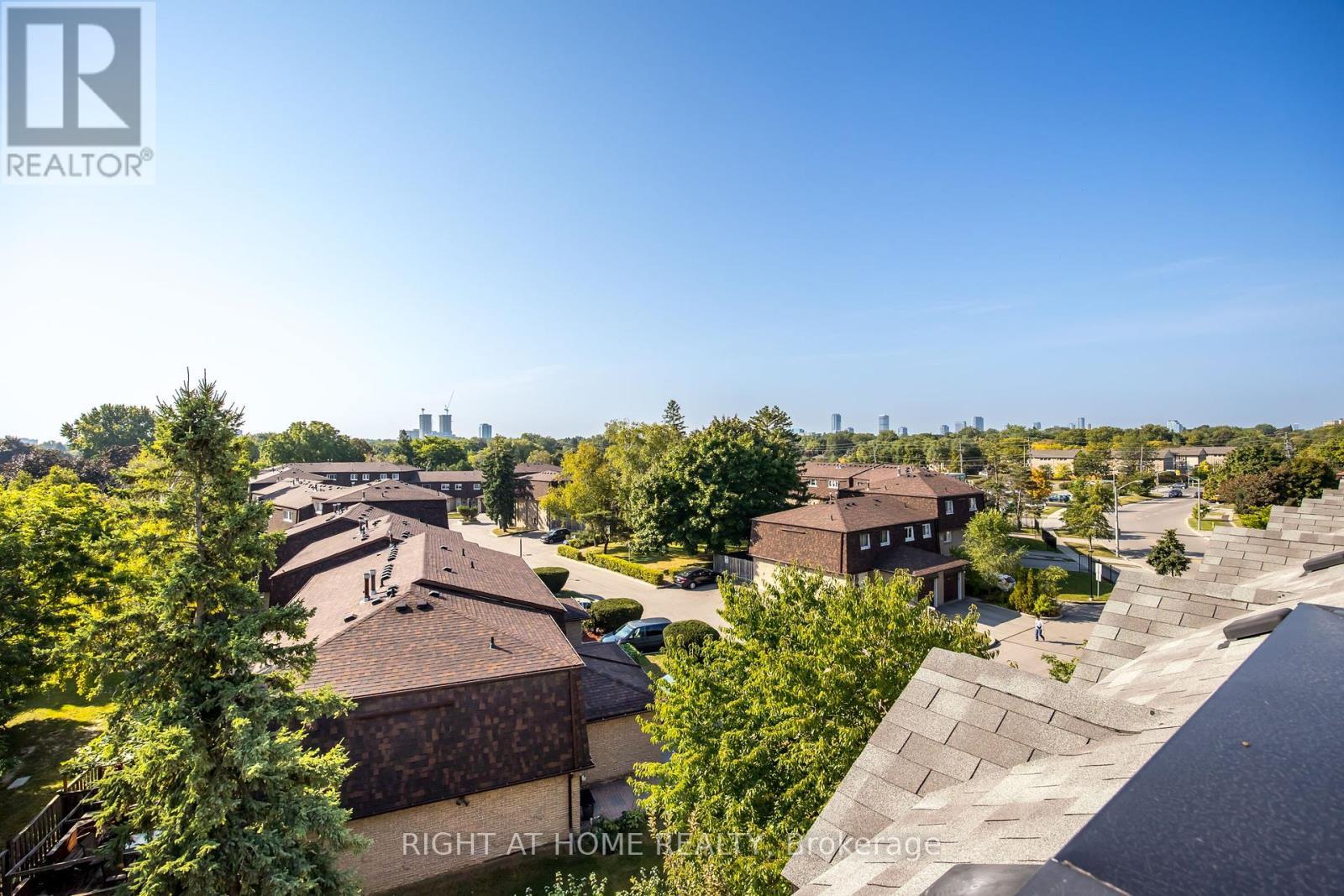 












20 - 1 EATON PARK LANE

,
Toronto (L'Amoreaux),




Ontario
M1W0A5


