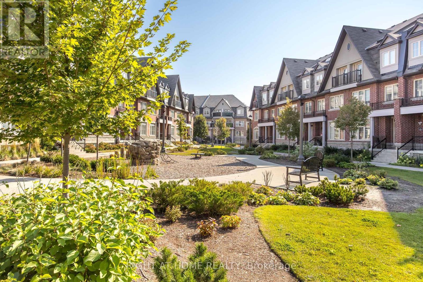 












20 - 1 EATON PARK LANE

,
Toronto (L'Amoreaux),




Ontario
M1W0A5


