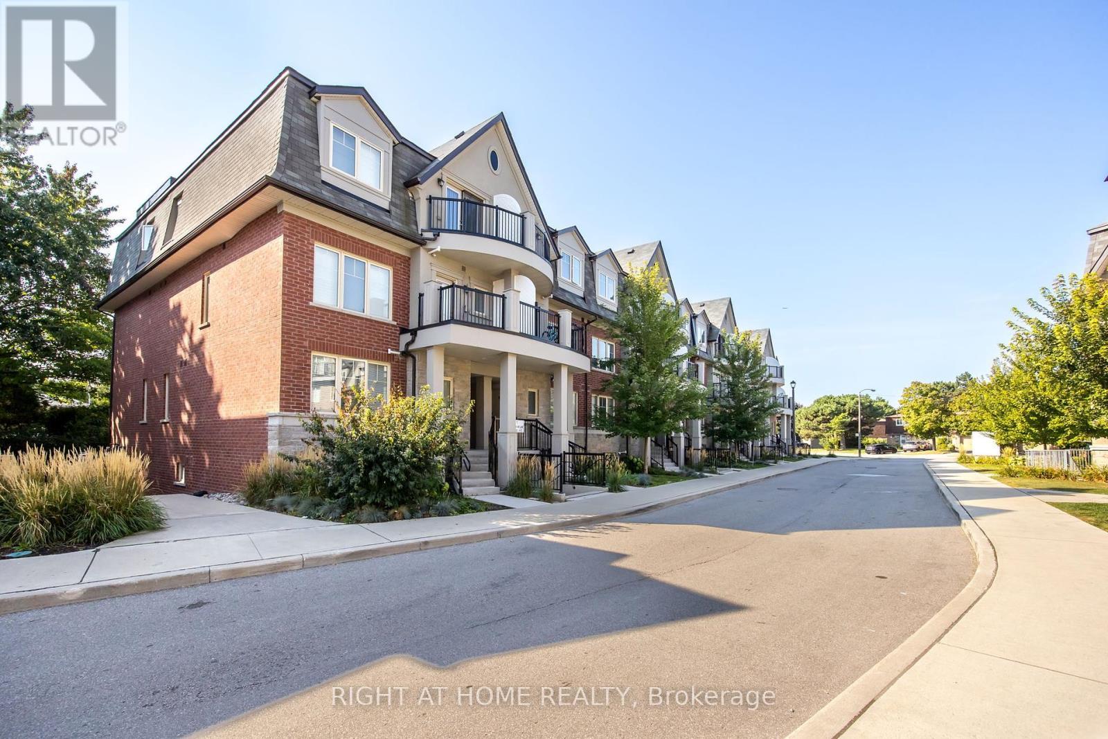 












20 - 1 EATON PARK LANE

,
Toronto (L'Amoreaux),




Ontario
M1W0A5

