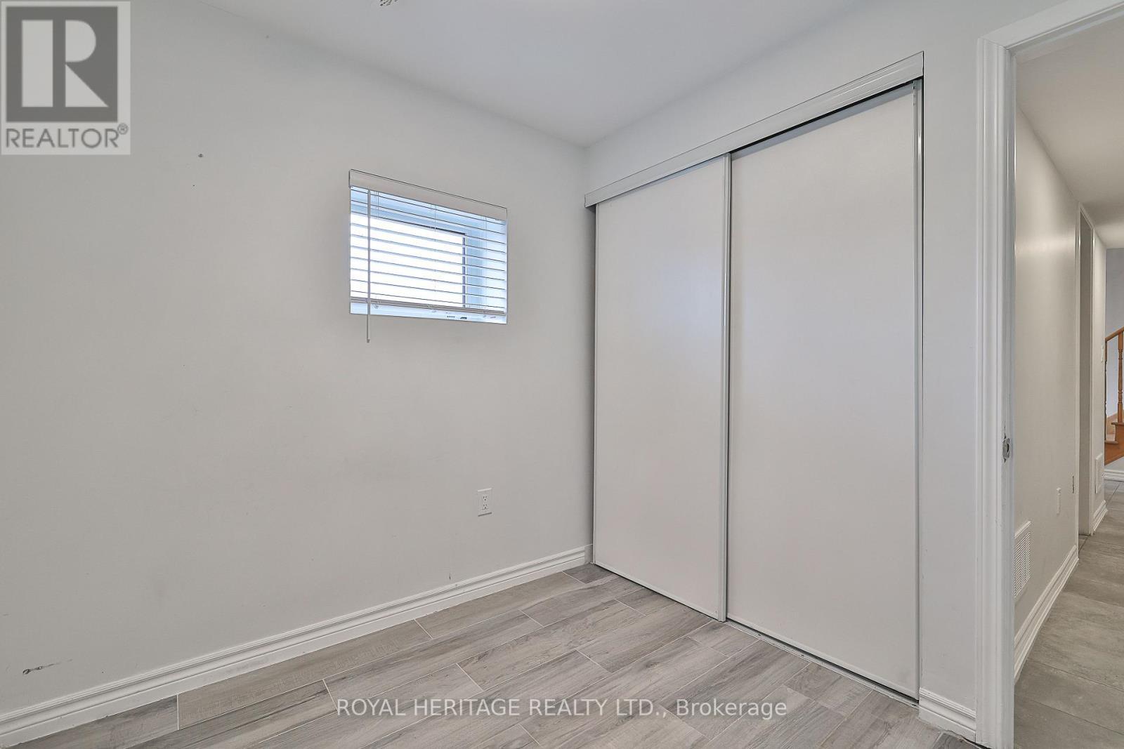 












2 DUNSLEY WAY

,
Whitby (Pringle Creek),




Ontario
L1N0L5

