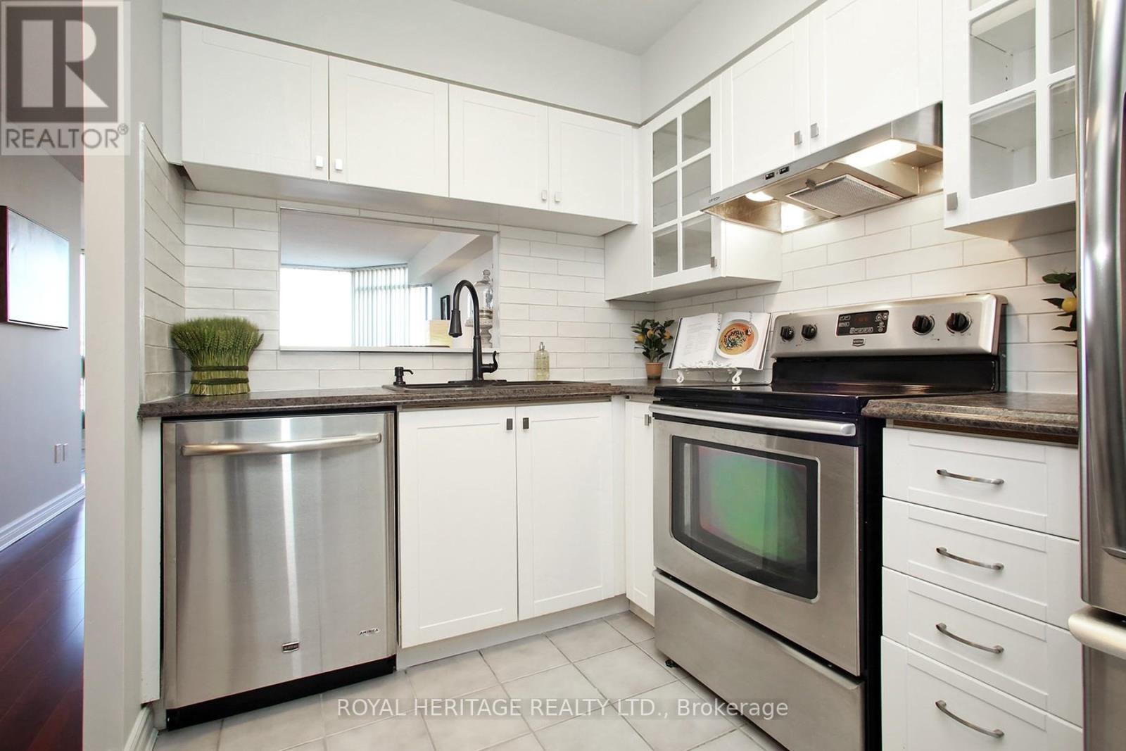 












505 - 3231 EGLINTON AVENUE E

,
Toronto (Scarborough Village),




Ontario
M1J3N5

