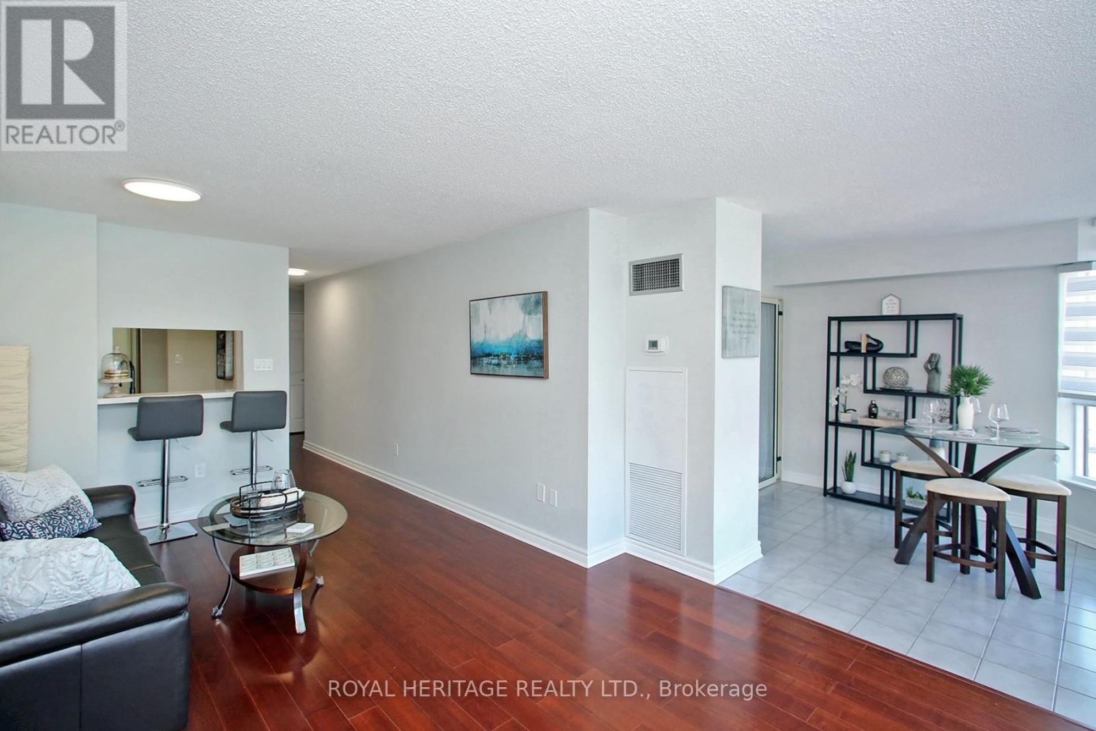 












505 - 3231 EGLINTON AVENUE E

,
Toronto (Scarborough Village),




Ontario
M1J3N5

