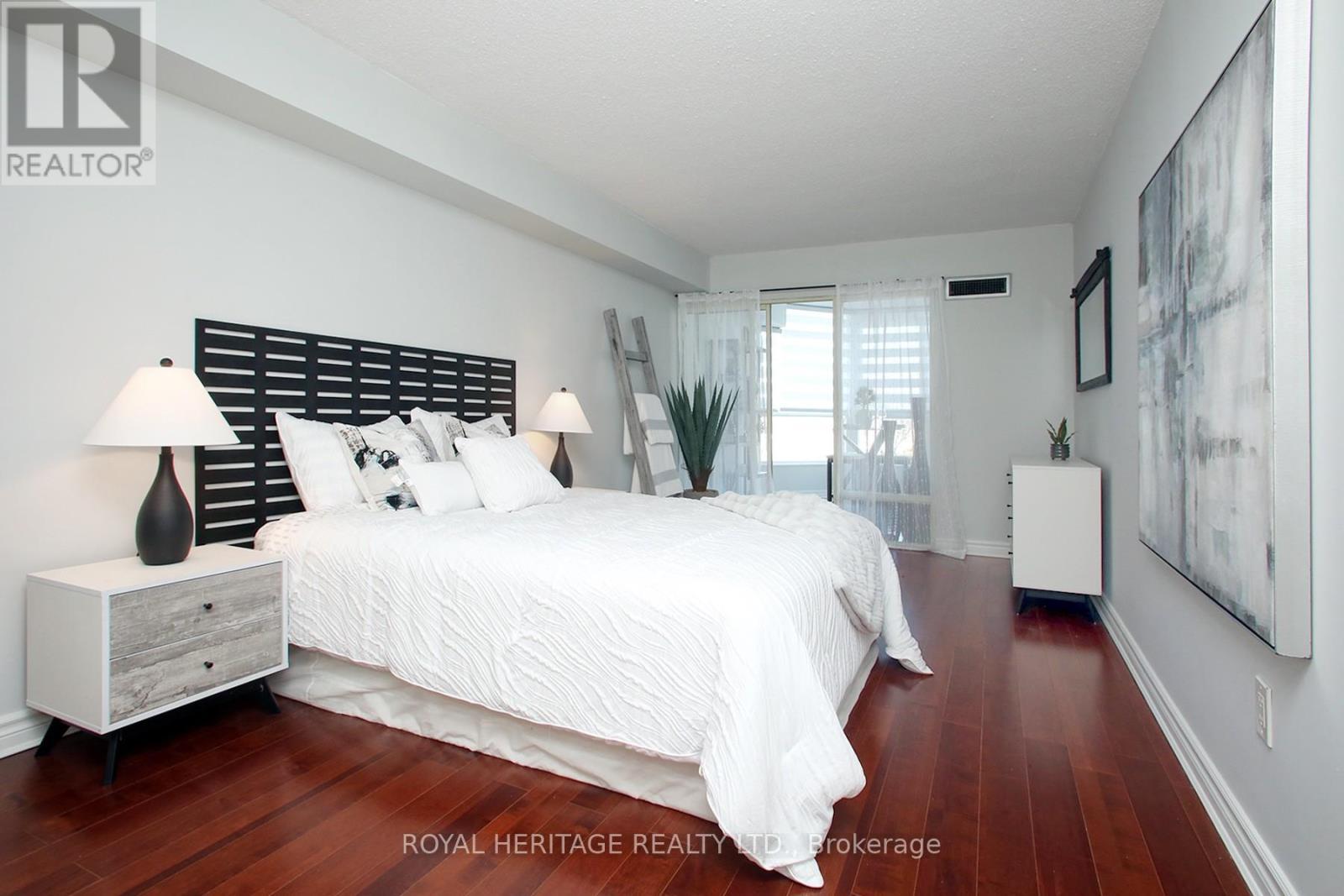 












505 - 3231 EGLINTON AVENUE E

,
Toronto (Scarborough Village),




Ontario
M1J3N5

