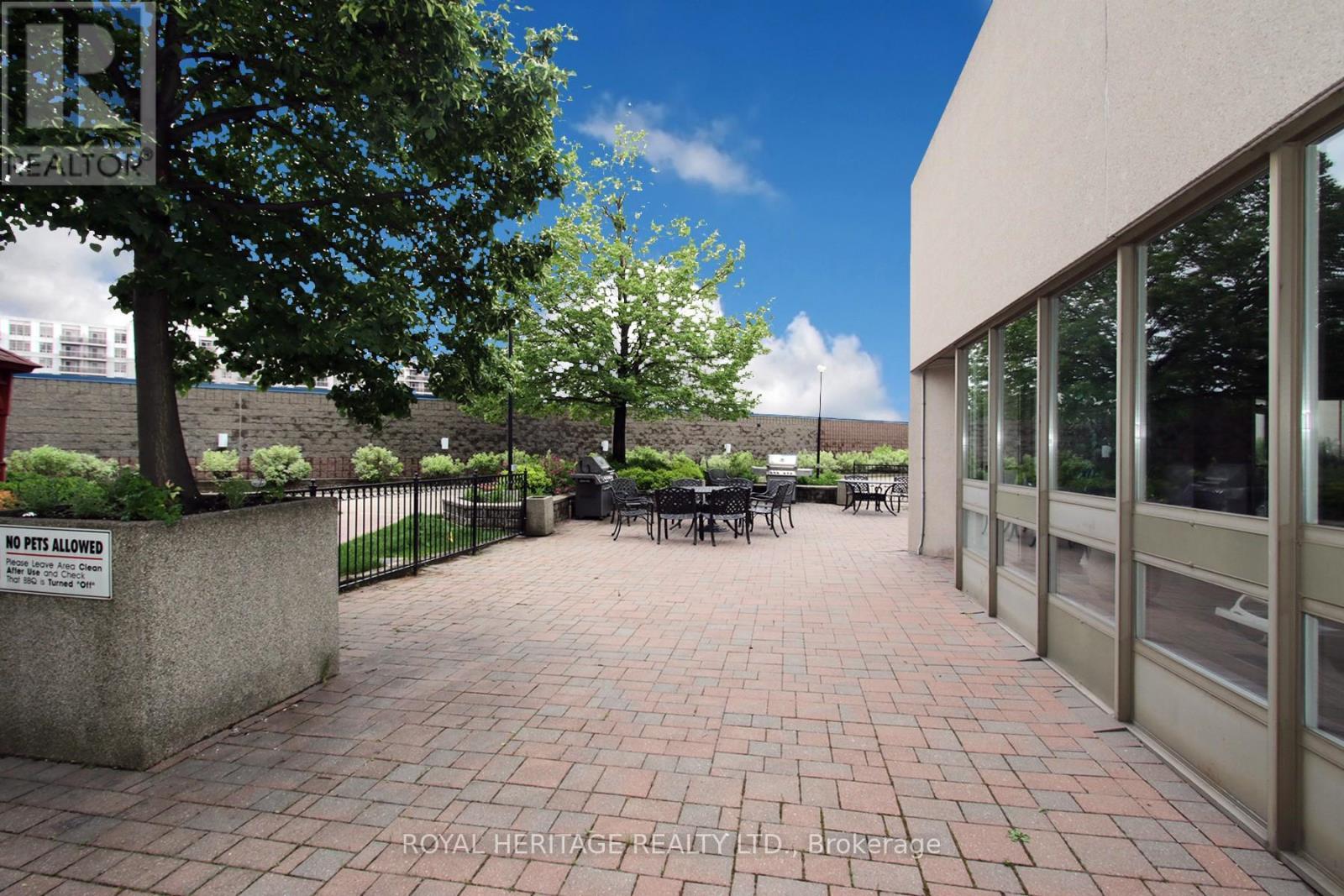 












505 - 3231 EGLINTON AVENUE E

,
Toronto (Scarborough Village),




Ontario
M1J3N5

