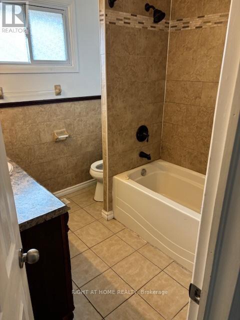 












435 WILSON ROAD N

,
Oshawa (Eastdale),




Ontario
L1G6E8

