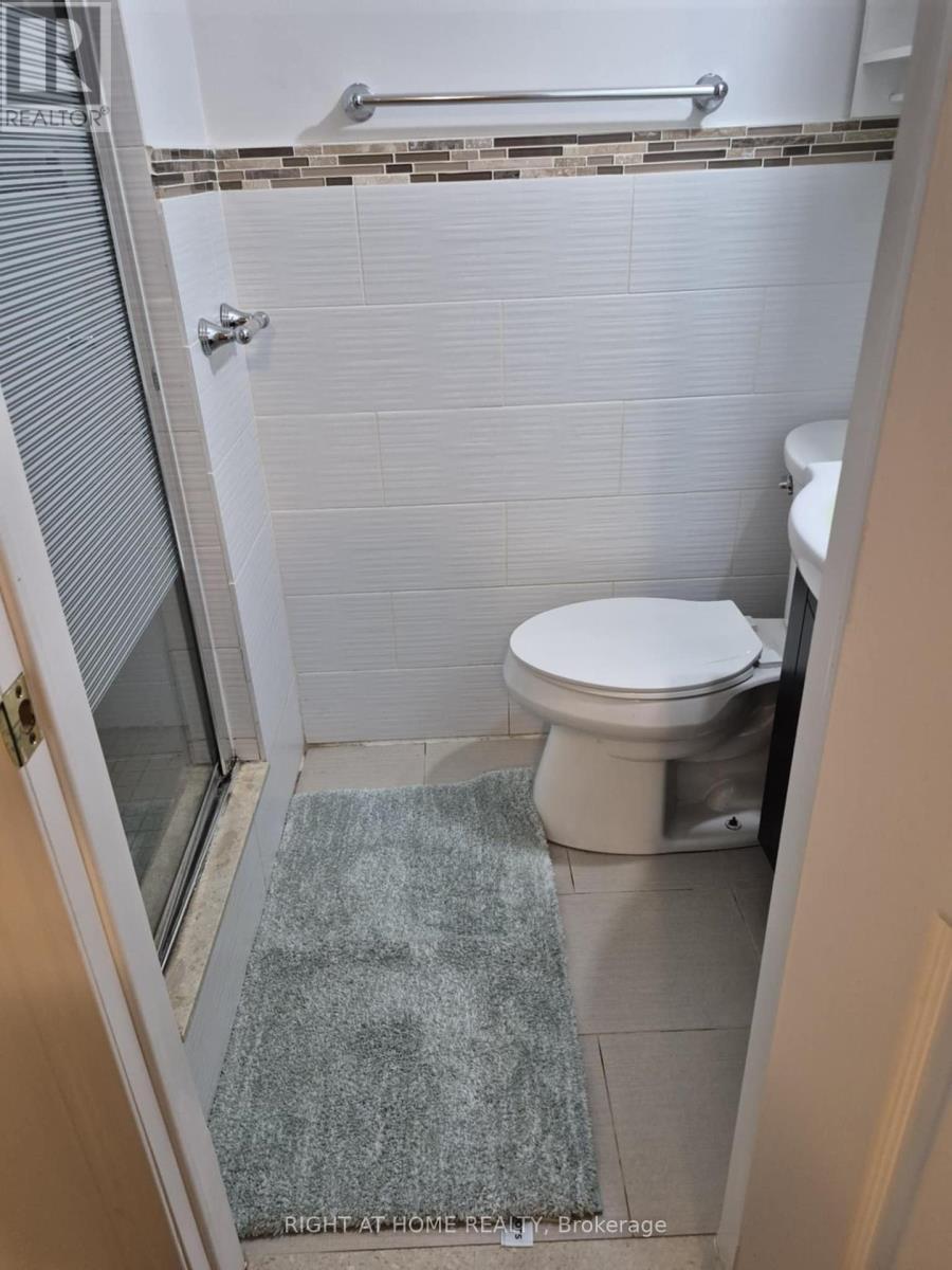 












LOWER UNIT - 141 BIRKDALE ROAD

,
Toronto (Bendale),




Ontario
M1P3R7

