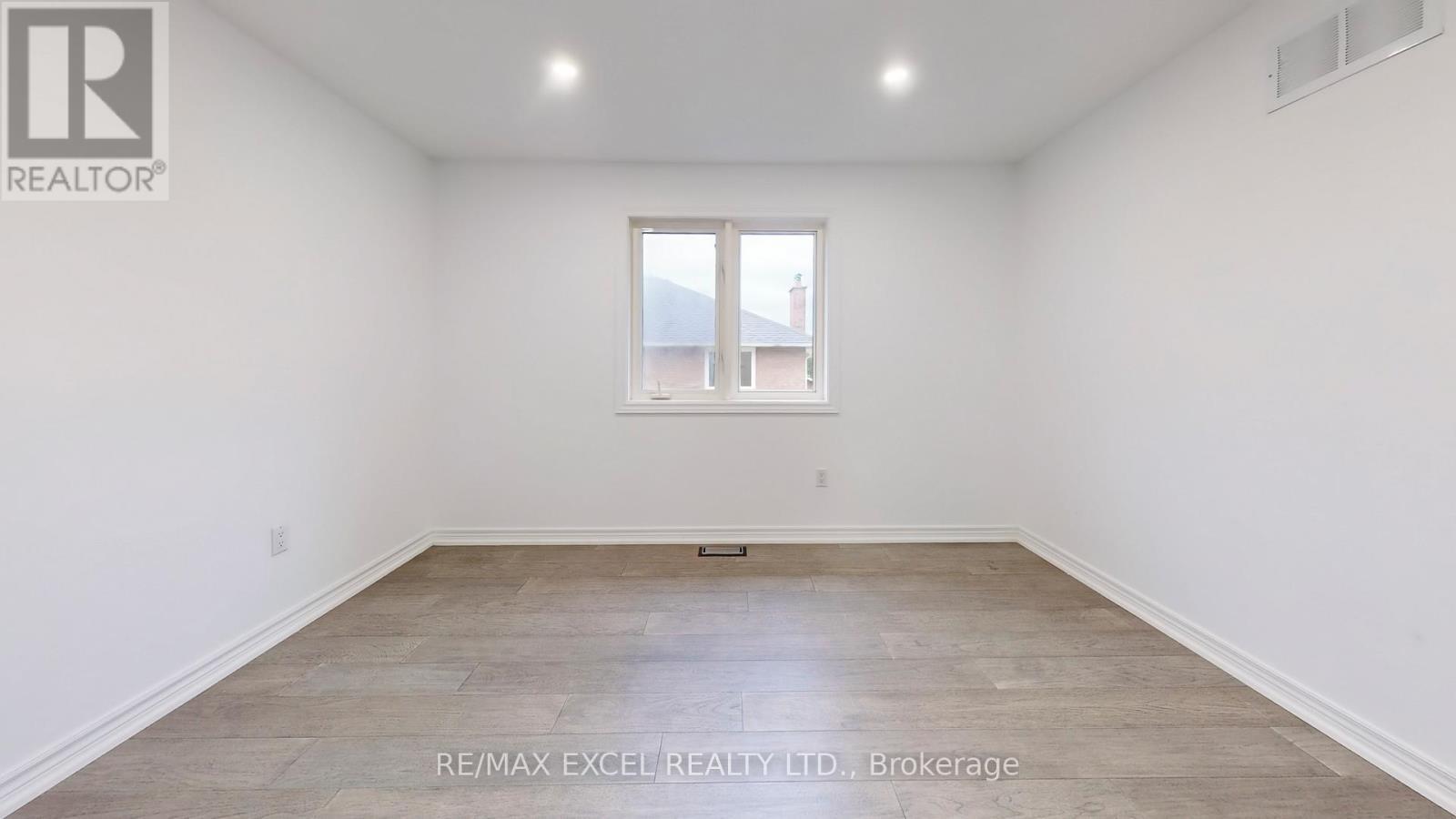 












143 SAMAC TRAIL

,
Oshawa (Samac),




Ontario
L1G7V9

