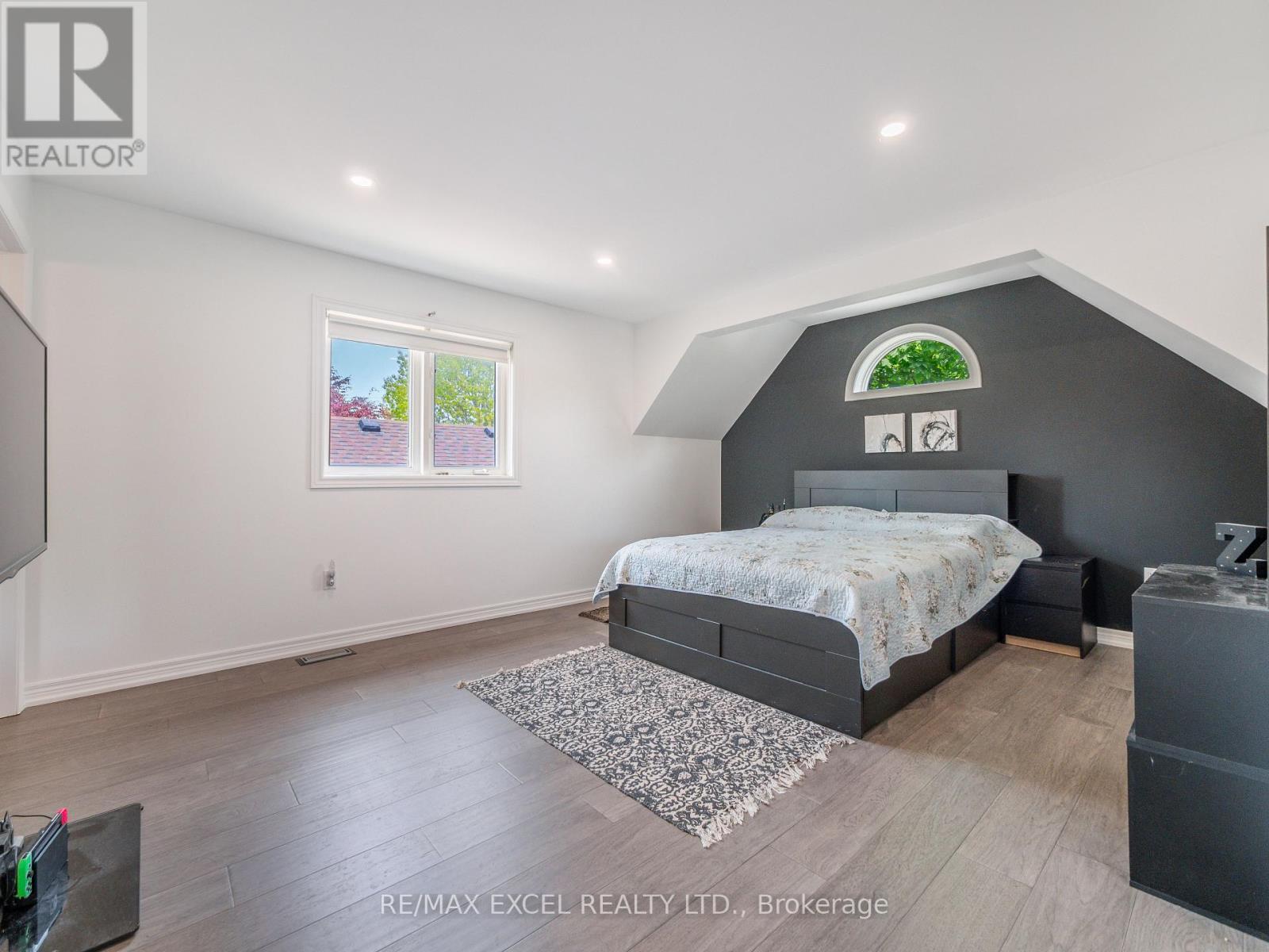 












143 SAMAC TRAIL

,
Oshawa (Samac),




Ontario
L1G7V9

