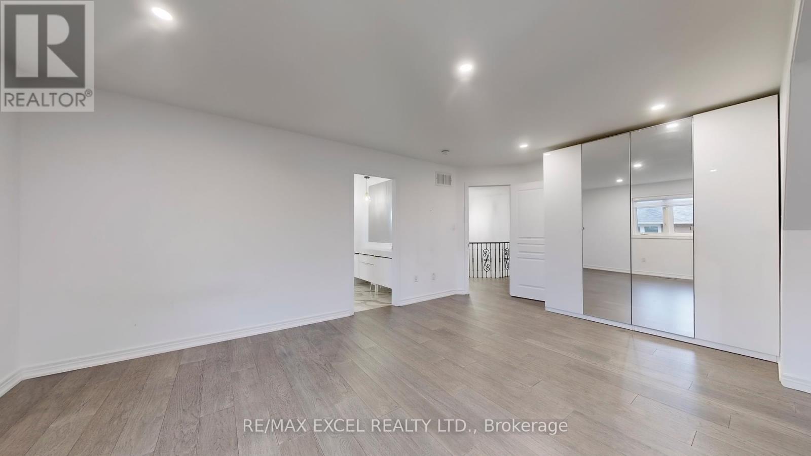 












143 SAMAC TRAIL

,
Oshawa (Samac),




Ontario
L1G7V9

