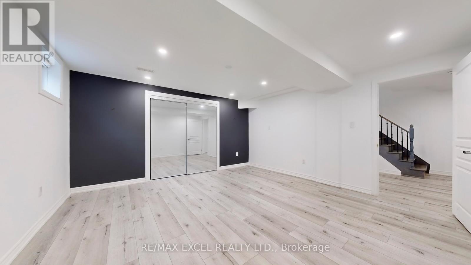 












143 SAMAC TRAIL

,
Oshawa (Samac),




Ontario
L1G7V9

