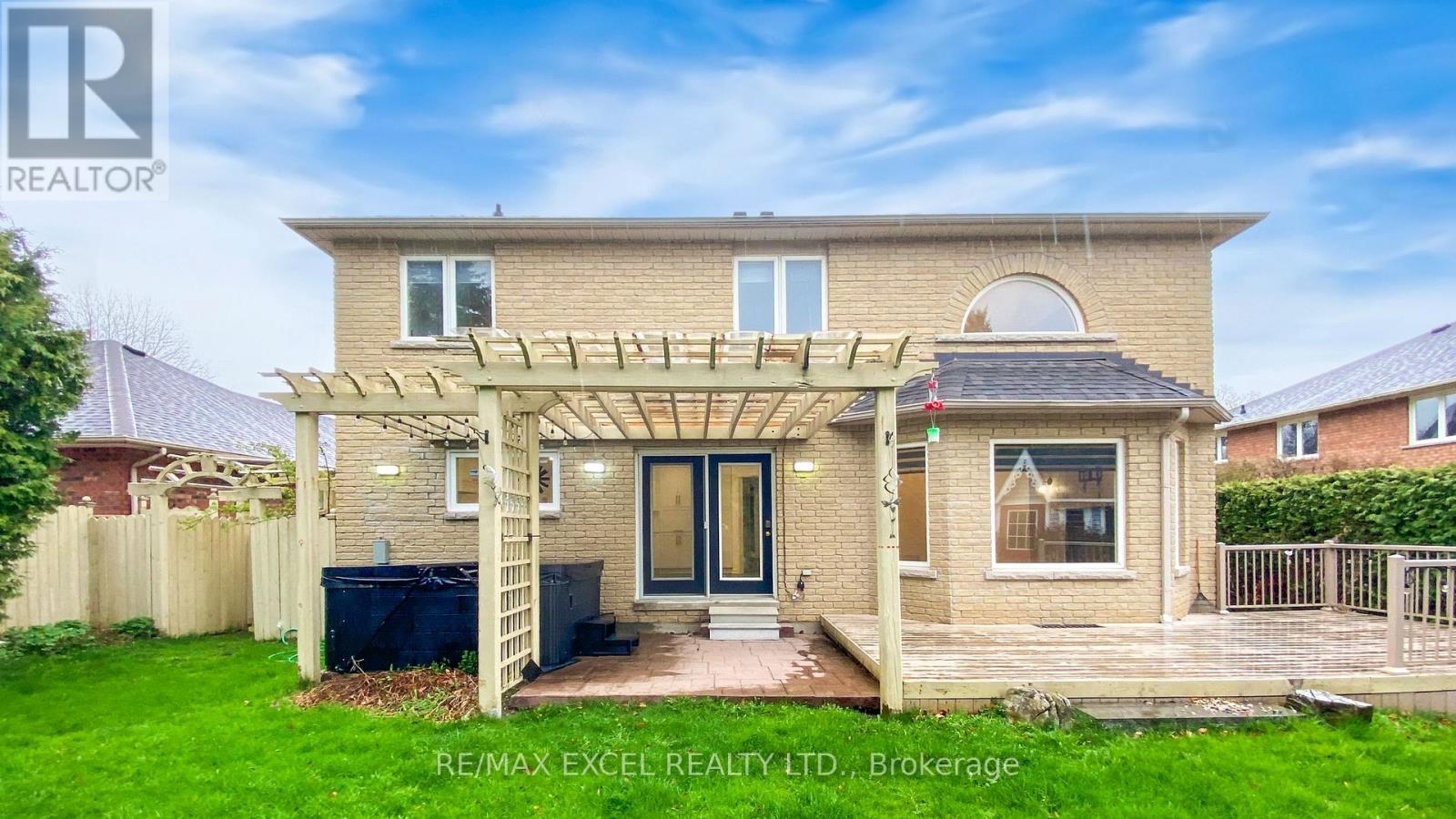 












143 SAMAC TRAIL

,
Oshawa (Samac),




Ontario
L1G7V9

