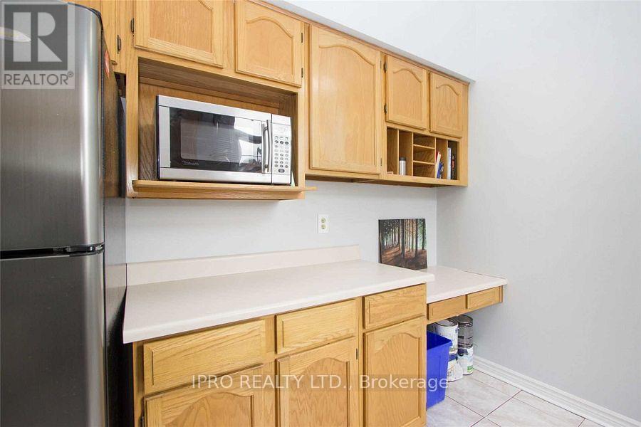 












D-17 - 1663 NASH ROAD

,
Clarington (Courtice),




Ontario
L1E1S8


