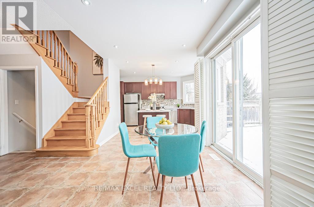 












3 HEADON AVENUE

,
Ajax (Central East),




Ontario
L1Z1R4

