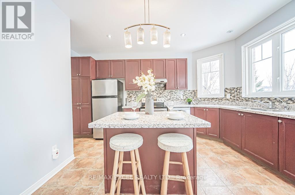 












3 HEADON AVENUE

,
Ajax (Central East),




Ontario
L1Z1R4

