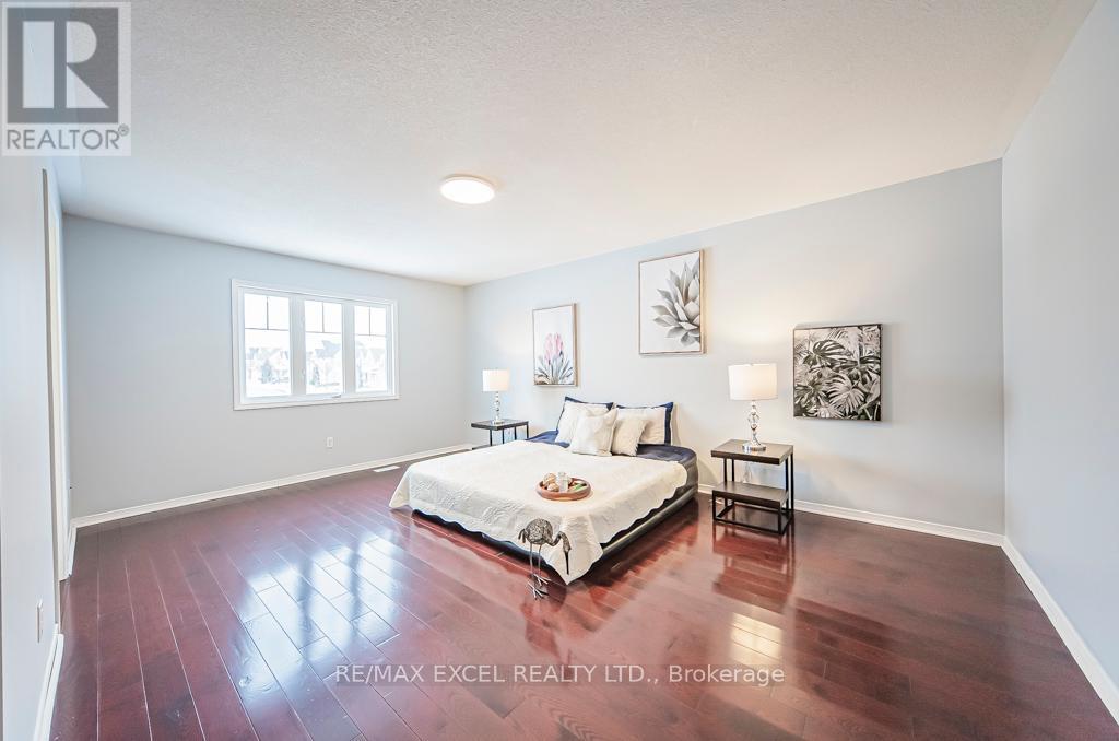












3 HEADON AVENUE

,
Ajax (Central East),




Ontario
L1Z1R4

