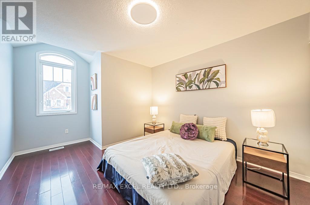 












3 HEADON AVENUE

,
Ajax (Central East),




Ontario
L1Z1R4

