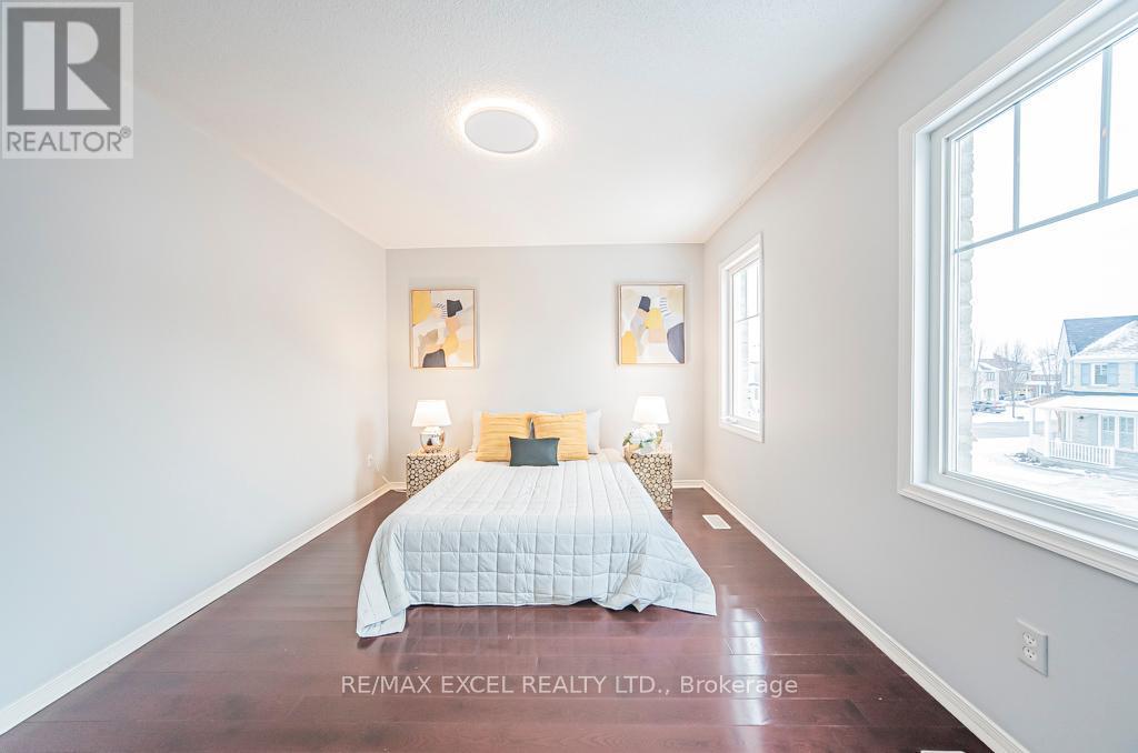 












3 HEADON AVENUE

,
Ajax (Central East),




Ontario
L1Z1R4

