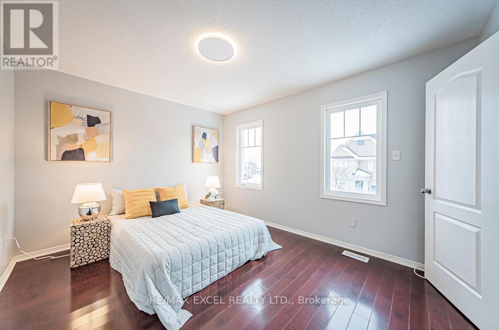 












3 HEADON AVENUE

,
Ajax (Central East),




Ontario
L1Z1R4

