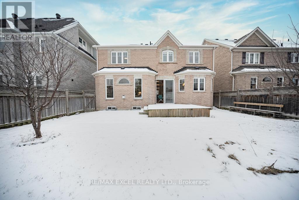 












3 HEADON AVENUE

,
Ajax (Central East),




Ontario
L1Z1R4

