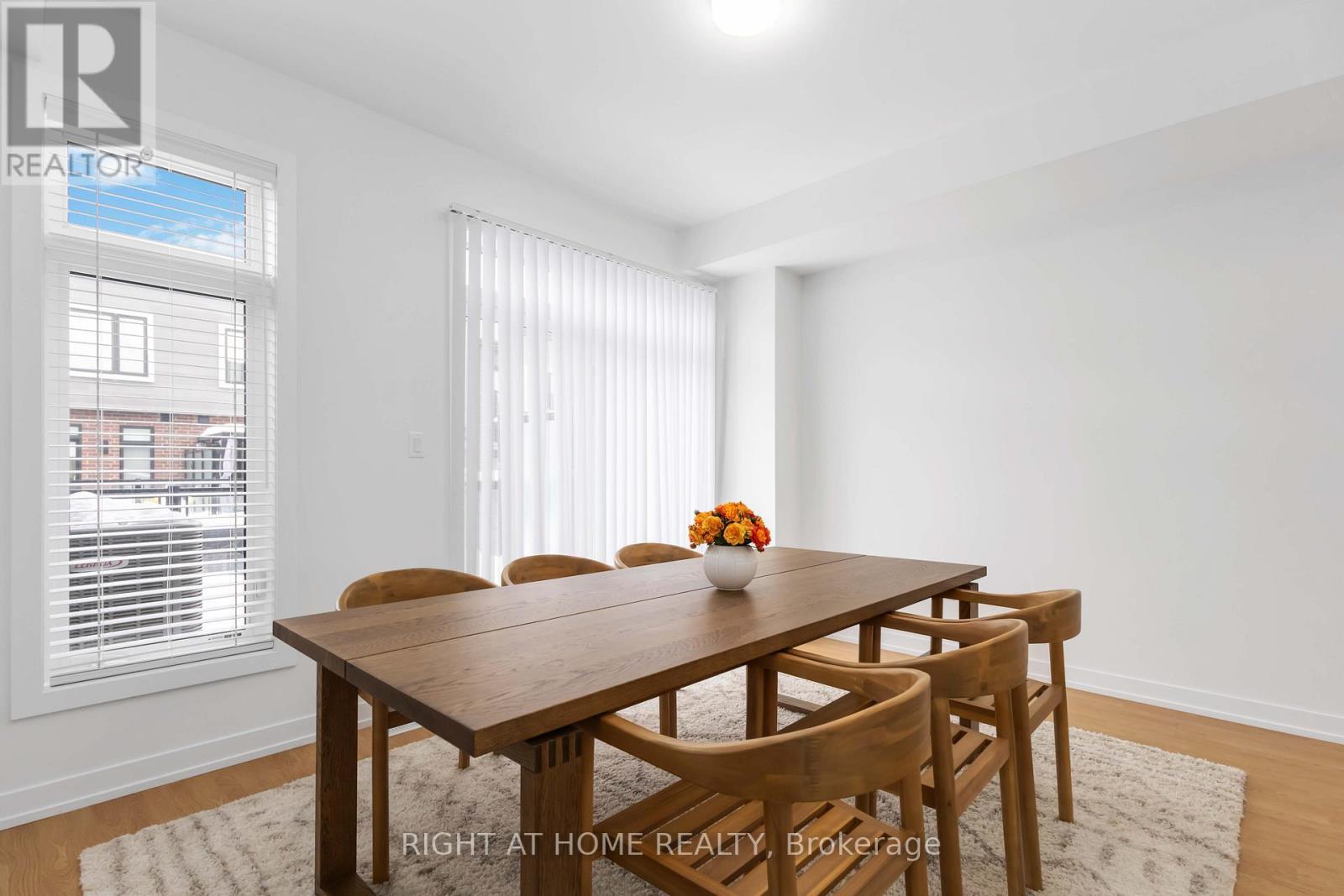 












1557 MIDLAND AVENUE

,
Toronto (Bendale),




Ontario
M1P0G3

