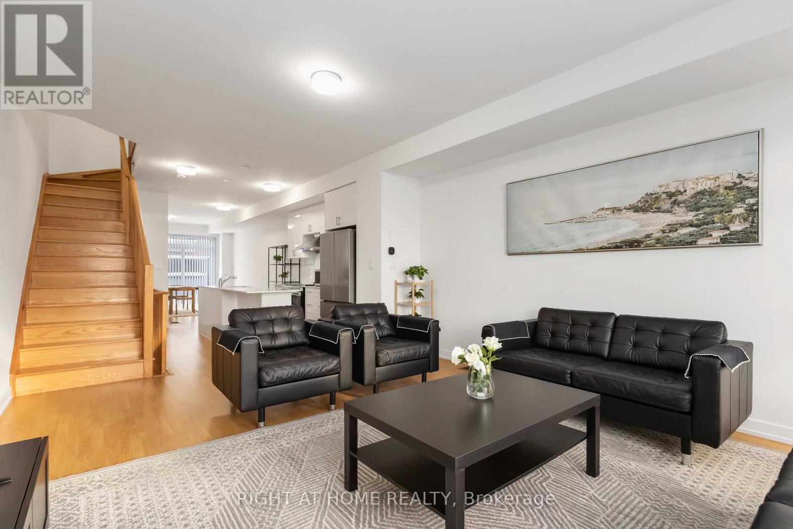 












1557 MIDLAND AVENUE

,
Toronto (Bendale),




Ontario
M1P0G3

