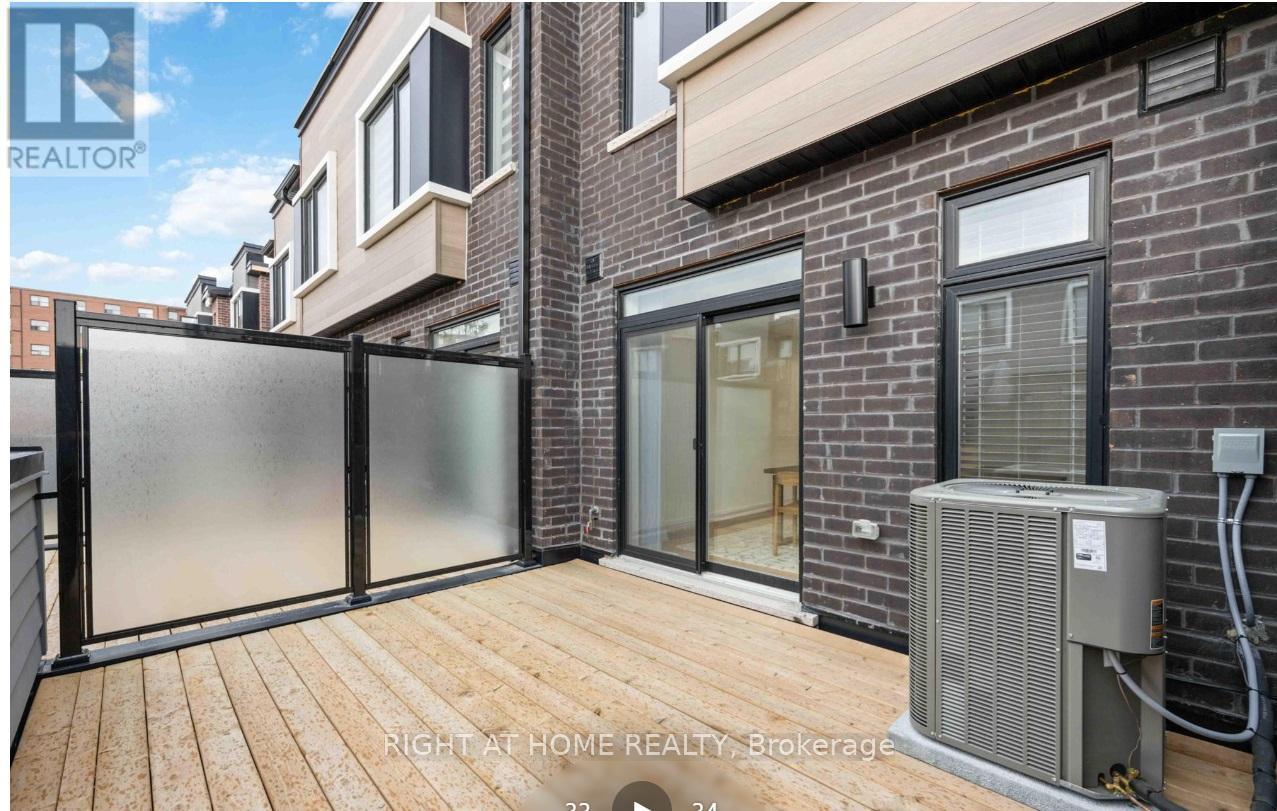 












1557 MIDLAND AVENUE

,
Toronto (Bendale),




Ontario
M1P0G3

