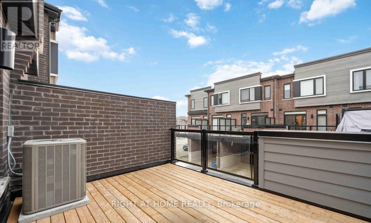 












1557 MIDLAND AVENUE

,
Toronto (Bendale),




Ontario
M1P0G3

