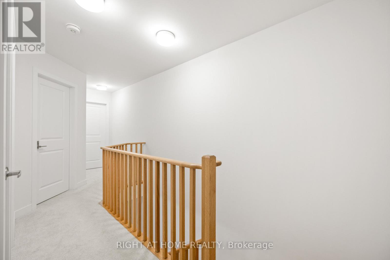












1557 MIDLAND AVENUE

,
Toronto (Bendale),




Ontario
M1P0G3

