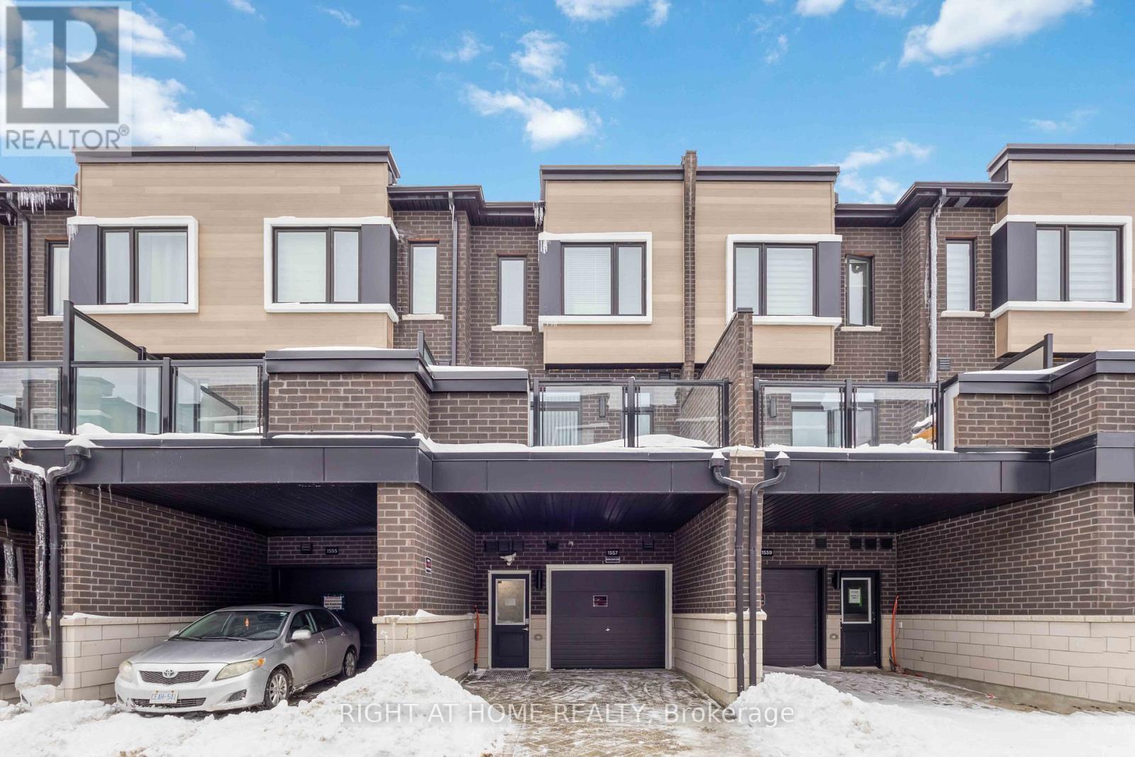 












1557 MIDLAND AVENUE

,
Toronto (Bendale),




Ontario
M1P0G3


