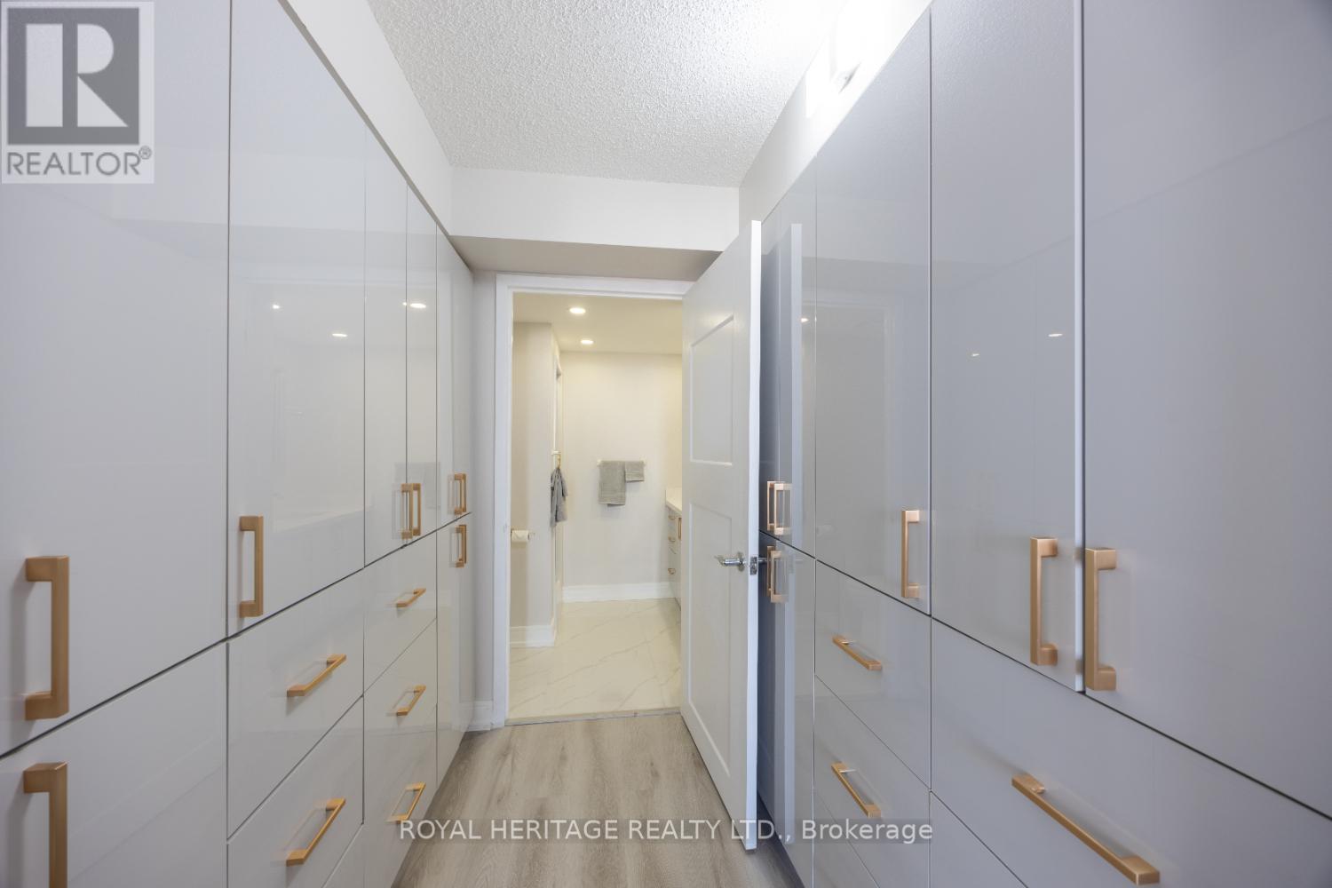 












1003 - 90 DALE AVENUE

,
Toronto (Guildwood),




Ontario
M1J3N4

