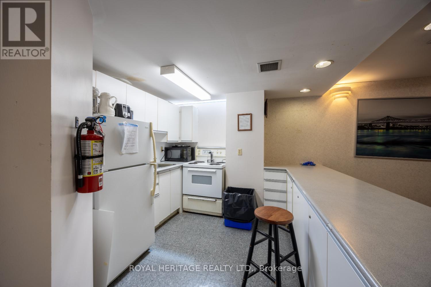 












1003 - 90 DALE AVENUE

,
Toronto (Guildwood),




Ontario
M1J3N4


