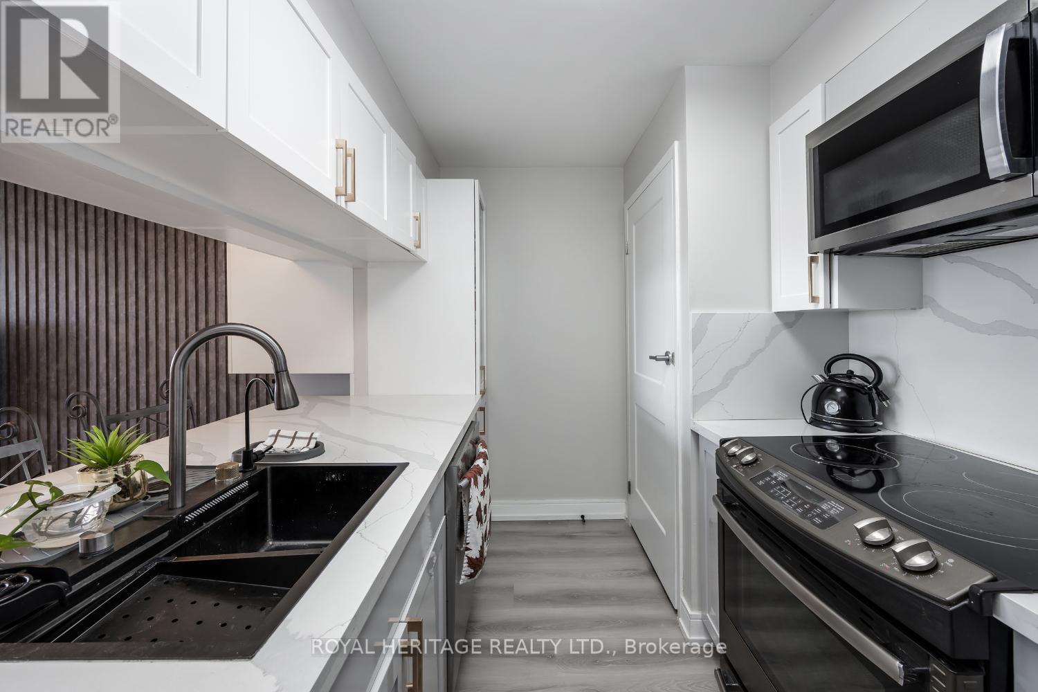 












1003 - 90 DALE AVENUE

,
Toronto (Guildwood),




Ontario
M1J3N4

