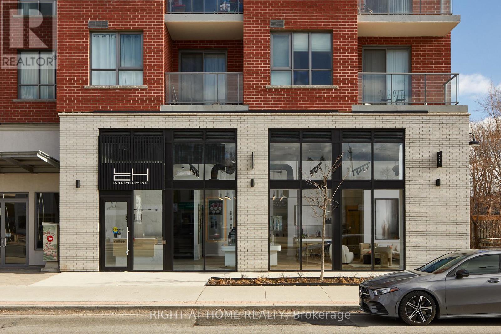 












UNIT A - 2229 KINGSTON ROAD

,
Toronto (Birchcliffe-Cliffside),




Ontario
M1N1T8

