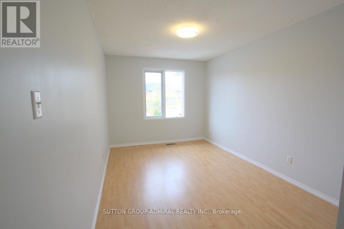 












27 - 811 WILSON ROAD N

,
Oshawa (Pinecrest),




Ontario
L1G7Z5

