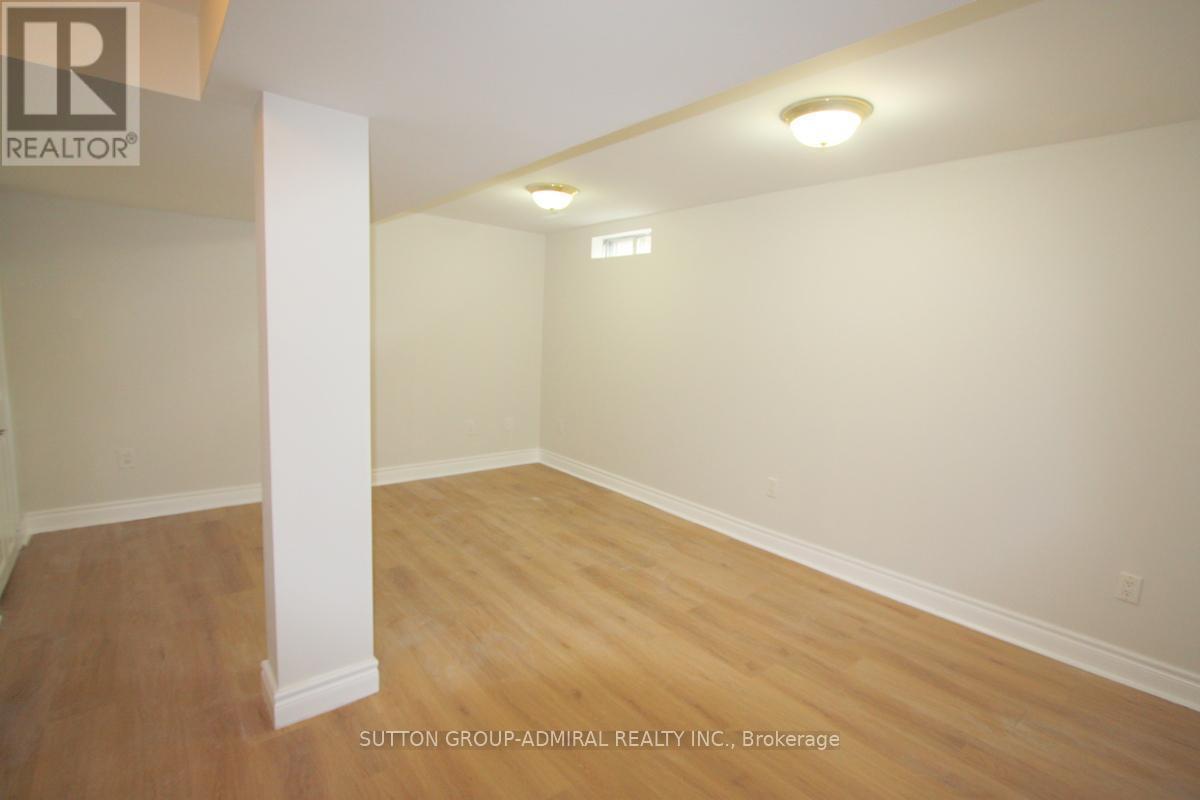 












27 - 811 WILSON ROAD N

,
Oshawa (Pinecrest),




Ontario
L1G7Z5

