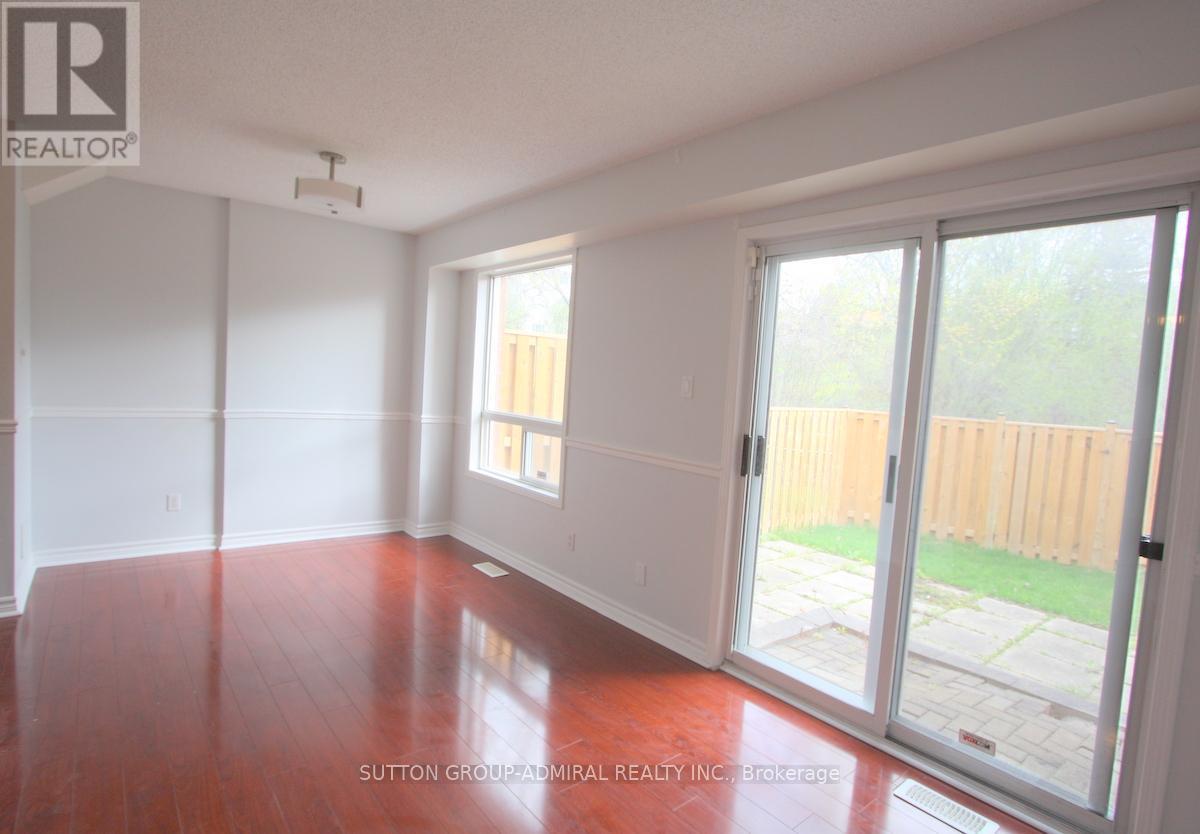 












27 - 811 WILSON ROAD N

,
Oshawa (Pinecrest),




Ontario
L1G7Z5

