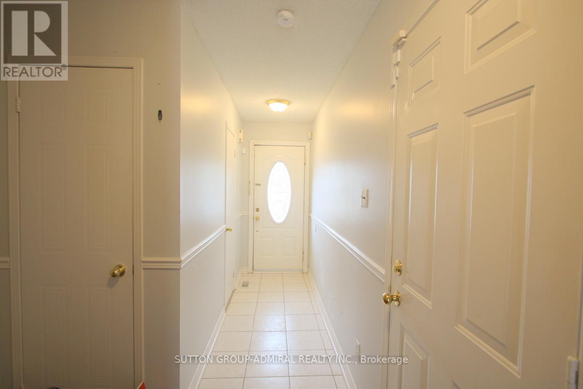 












27 - 811 WILSON ROAD N

,
Oshawa (Pinecrest),




Ontario
L1G7Z5

