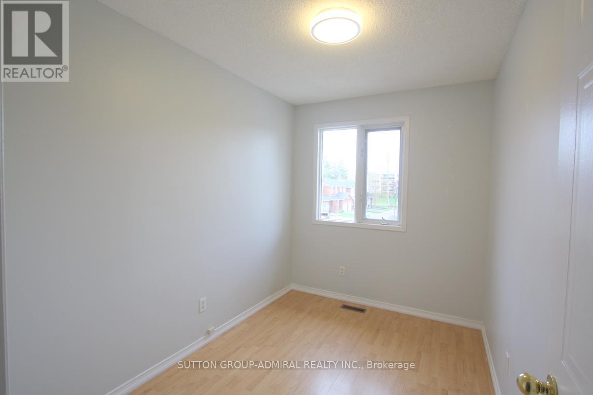 












27 - 811 WILSON ROAD N

,
Oshawa (Pinecrest),




Ontario
L1G7Z5

