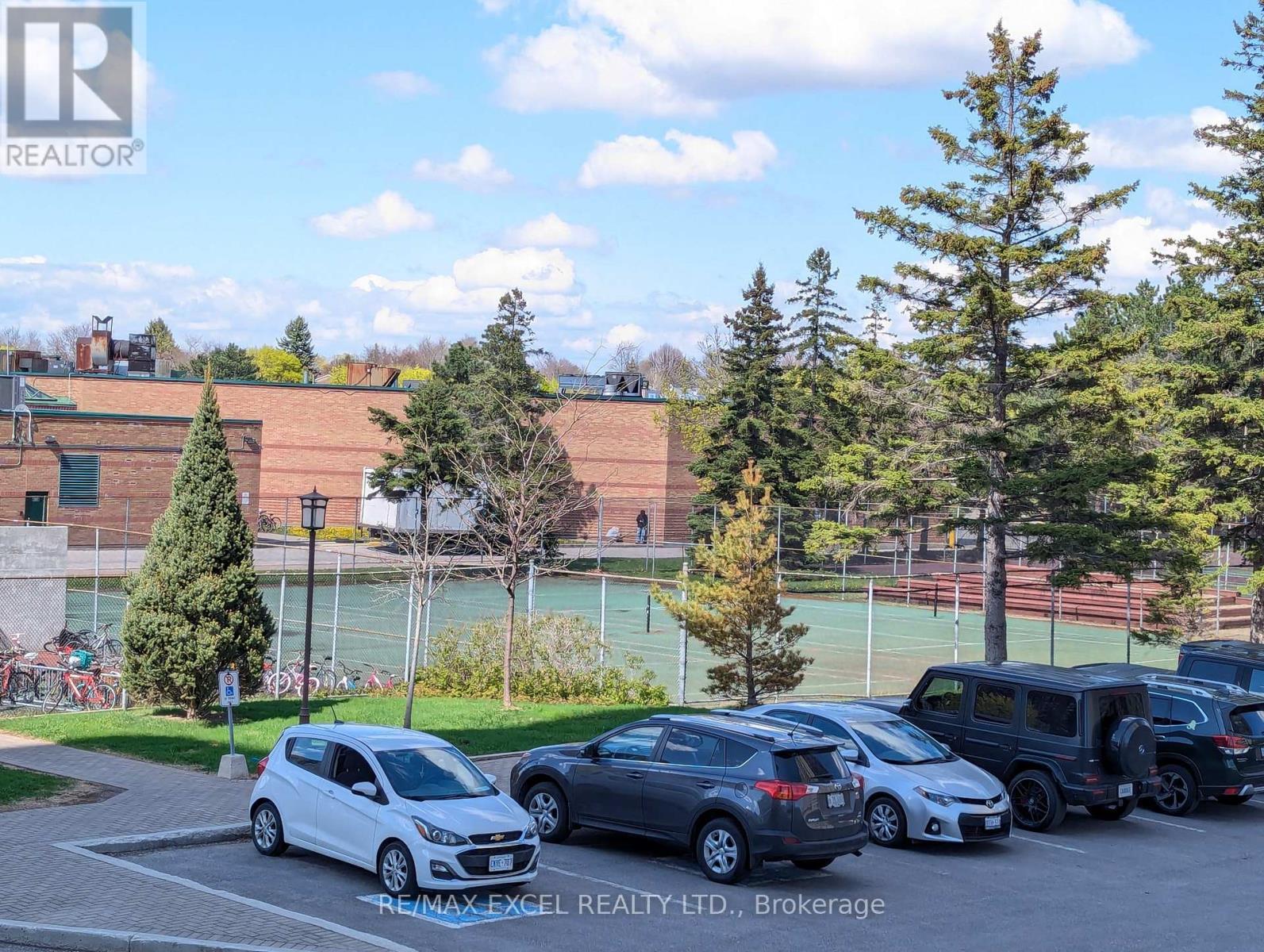 












203 - 275 BAMBURGH CIRCLE

,
Toronto (Steeles),




Ontario
M1W3X4

