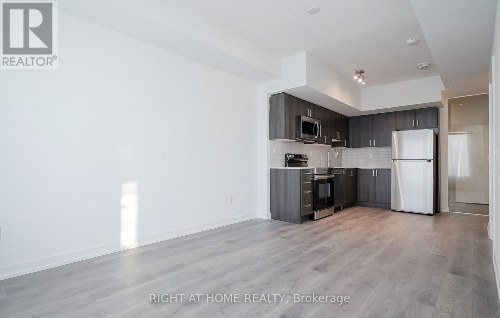 












2803 - 1435 CELEBRATION DRIVE

,
Pickering (Bay Ridges),




Ontario
L1W0C3

