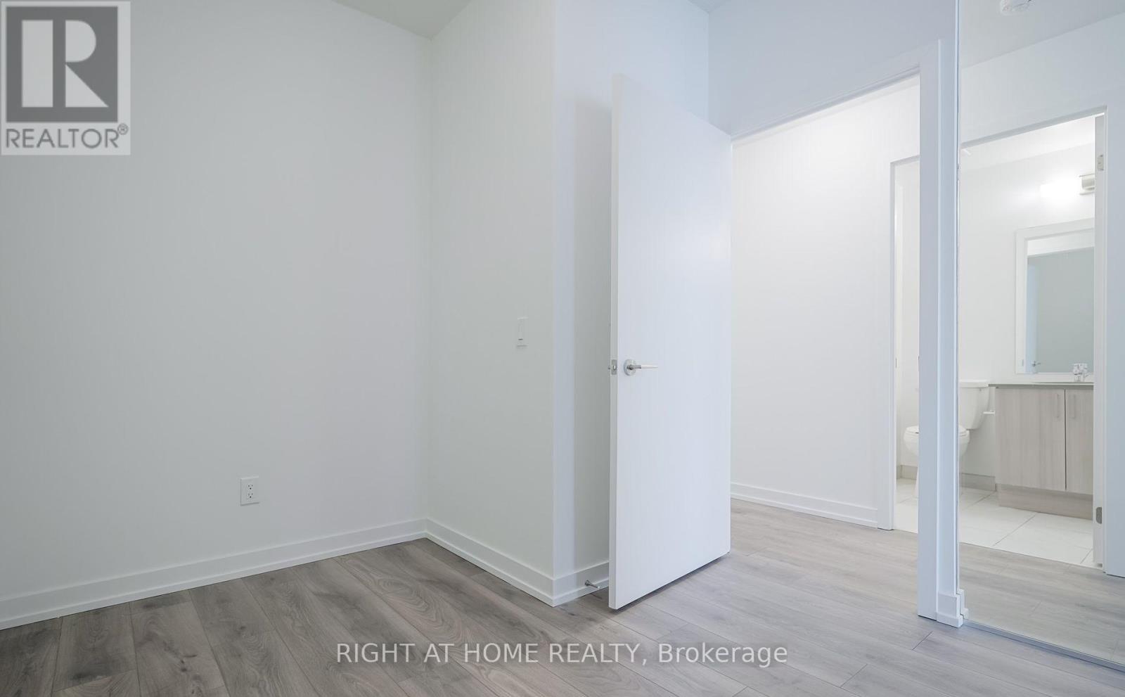 












2803 - 1435 CELEBRATION DRIVE

,
Pickering (Bay Ridges),




Ontario
L1W0C3


